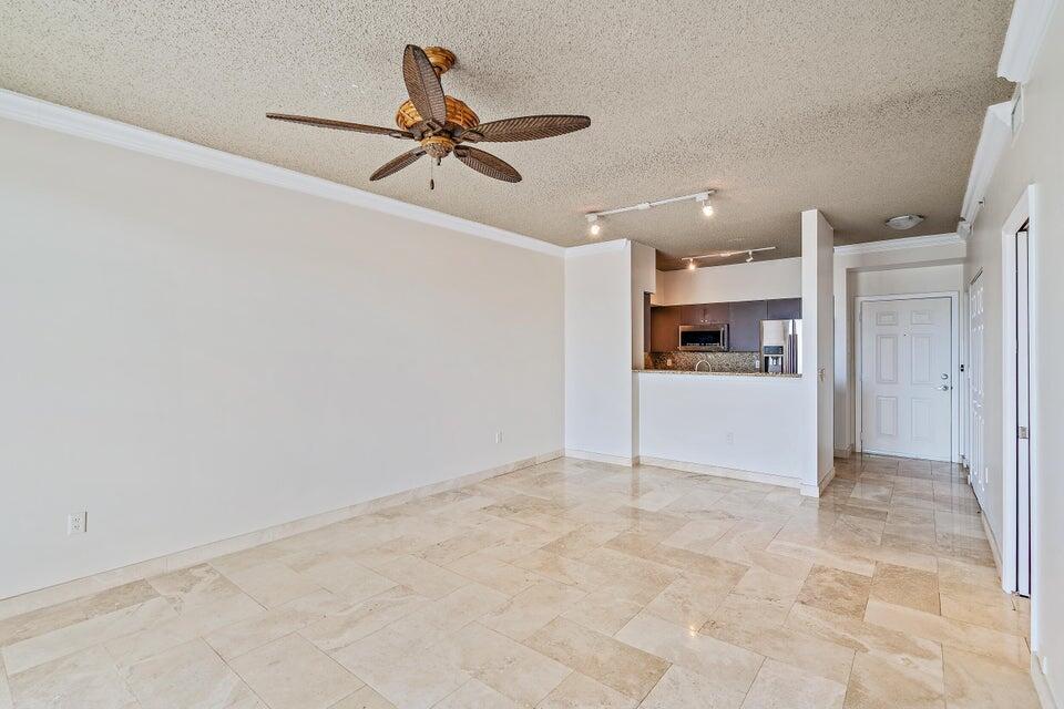 MONTECITO PALM BEACH COND - Residential