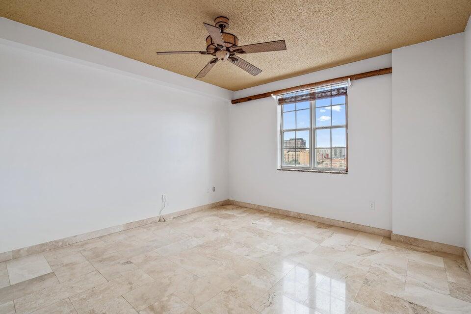 MONTECITO PALM BEACH COND - Residential