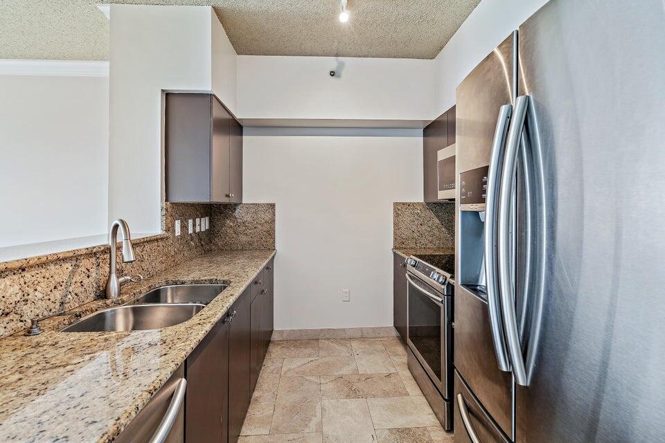 MONTECITO PALM BEACH COND - Residential