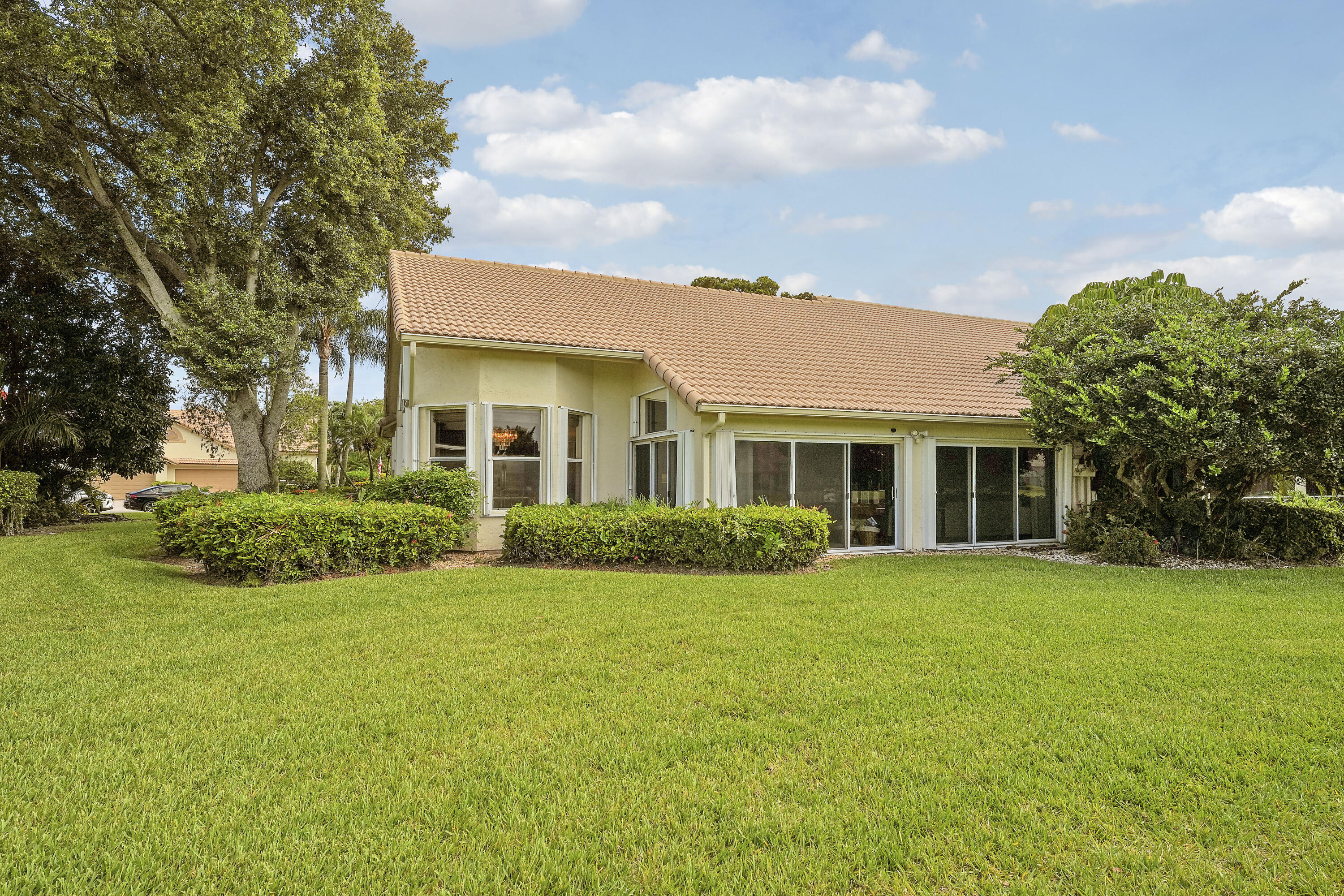 7136 Ashford Lane
