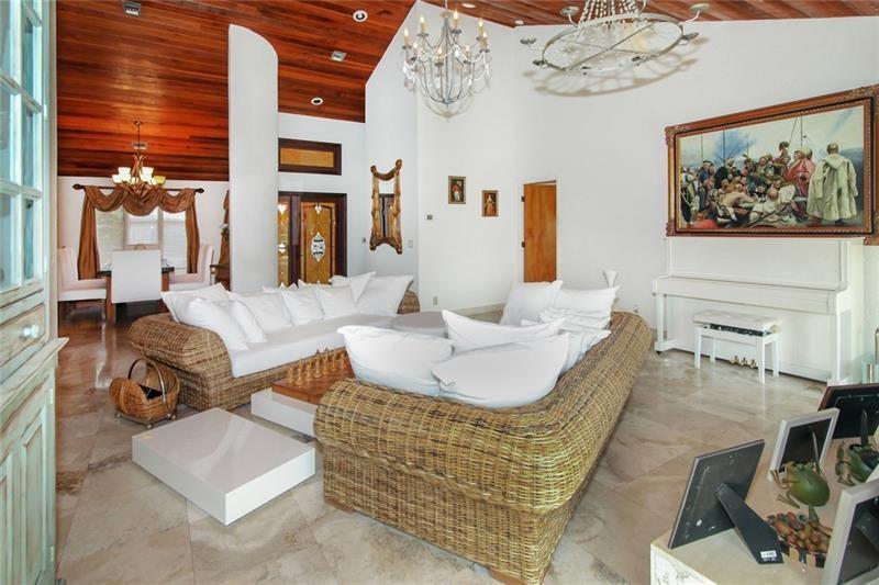 Bermuda Riviera - Residential