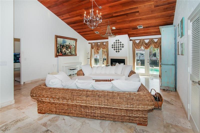 Bermuda Riviera - Residential