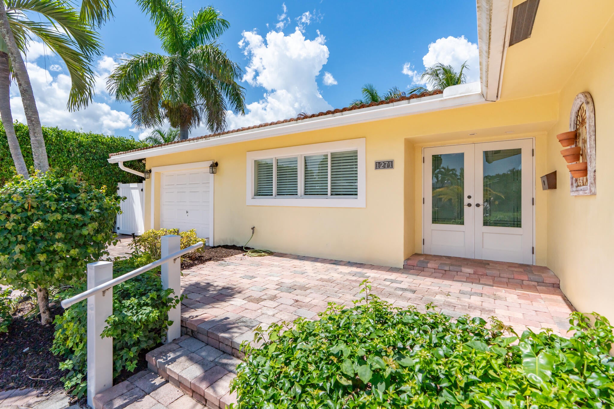 1271 SW 9TH Street