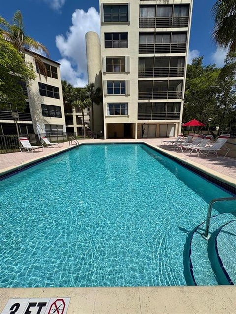 Tiny photo for 2314 S Cypress Bend Drive #Unit 614, Pompano Beach, FL 33069 (MLS # B26048459)