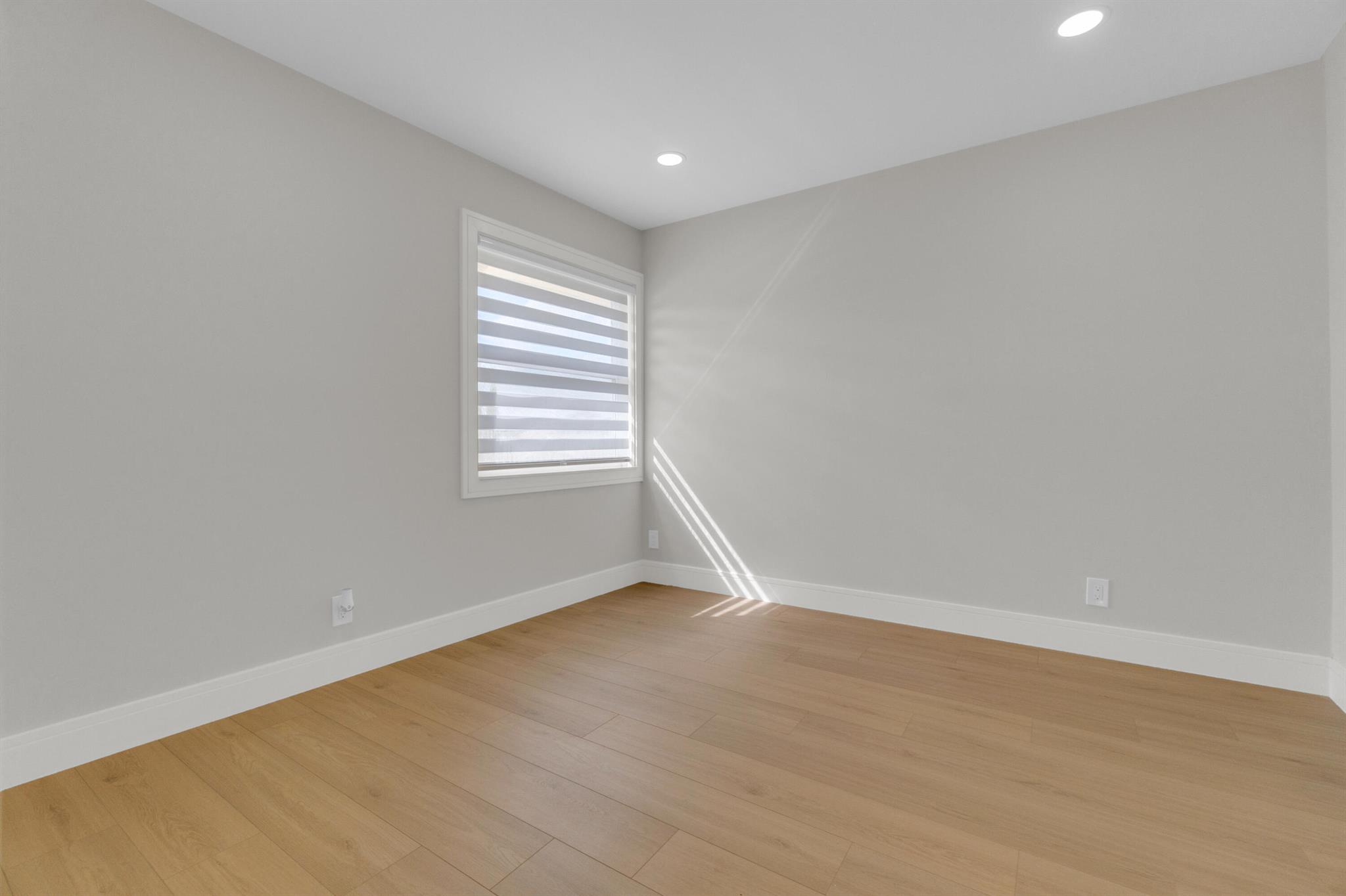 WEST BOCA LAKE - Residential