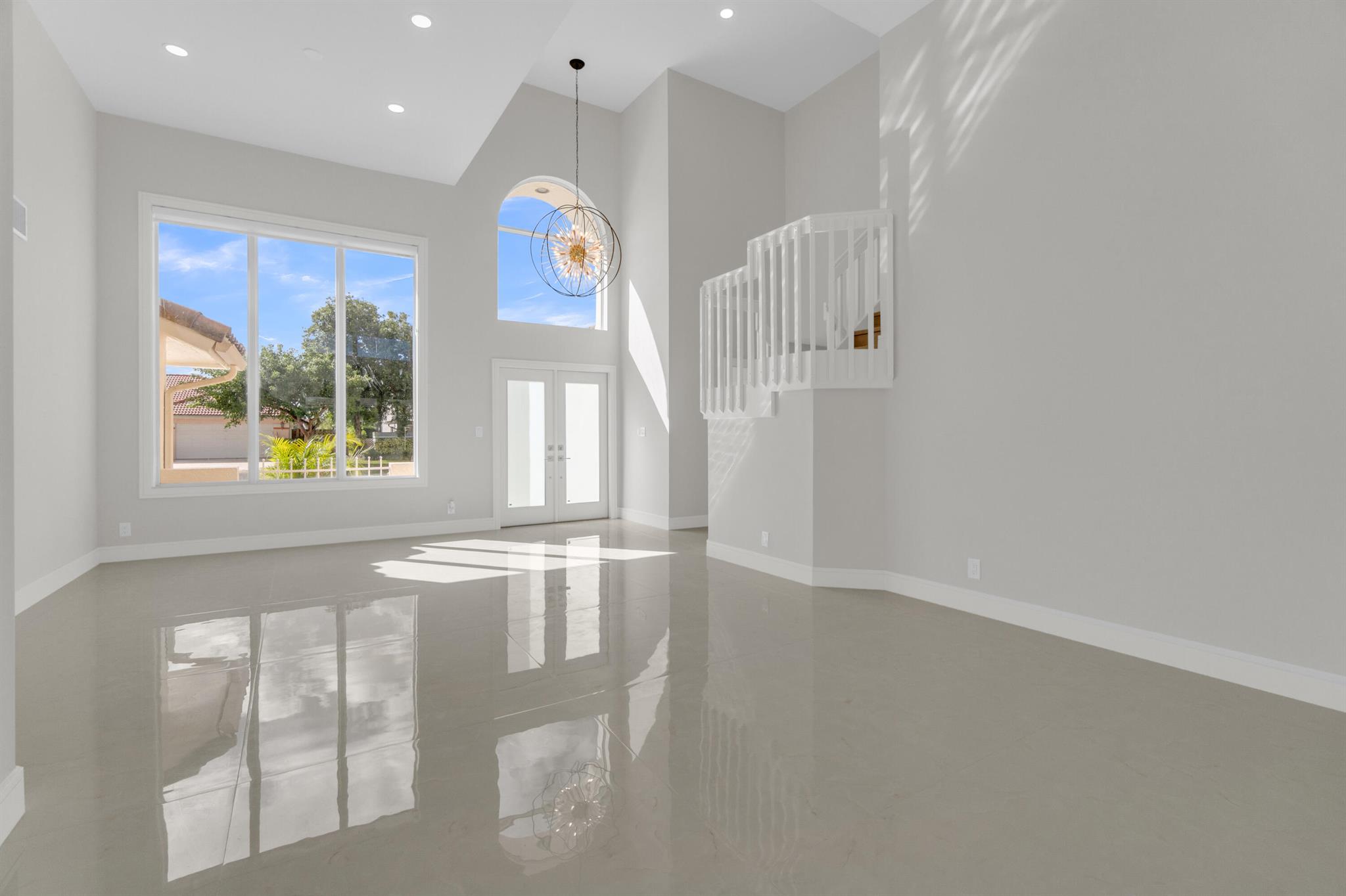 WEST BOCA LAKE - Residential