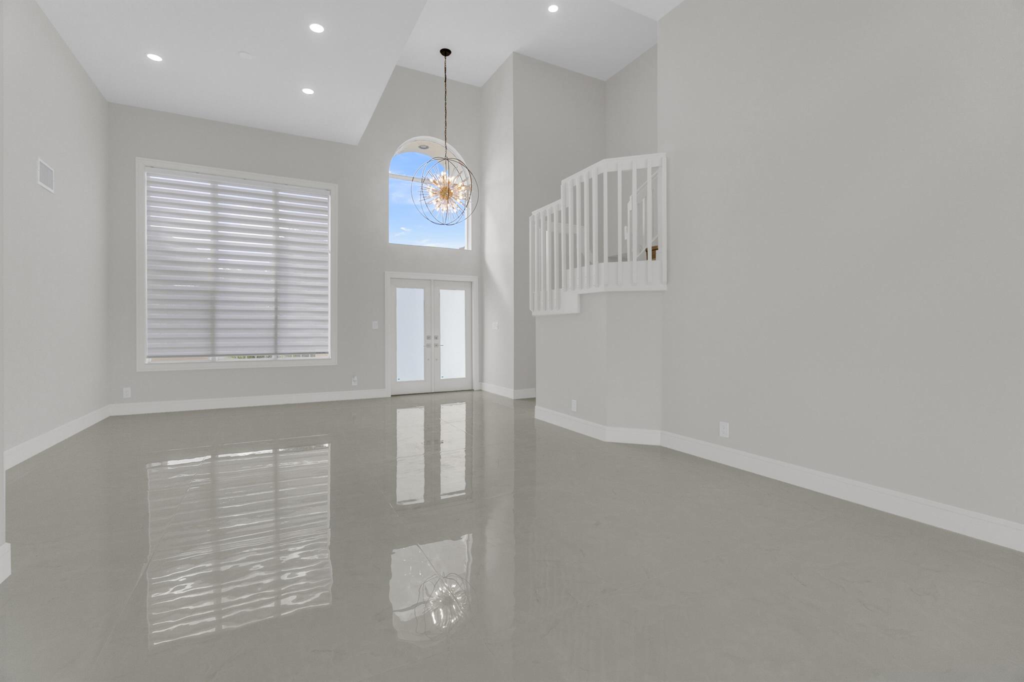 WEST BOCA LAKE - Residential