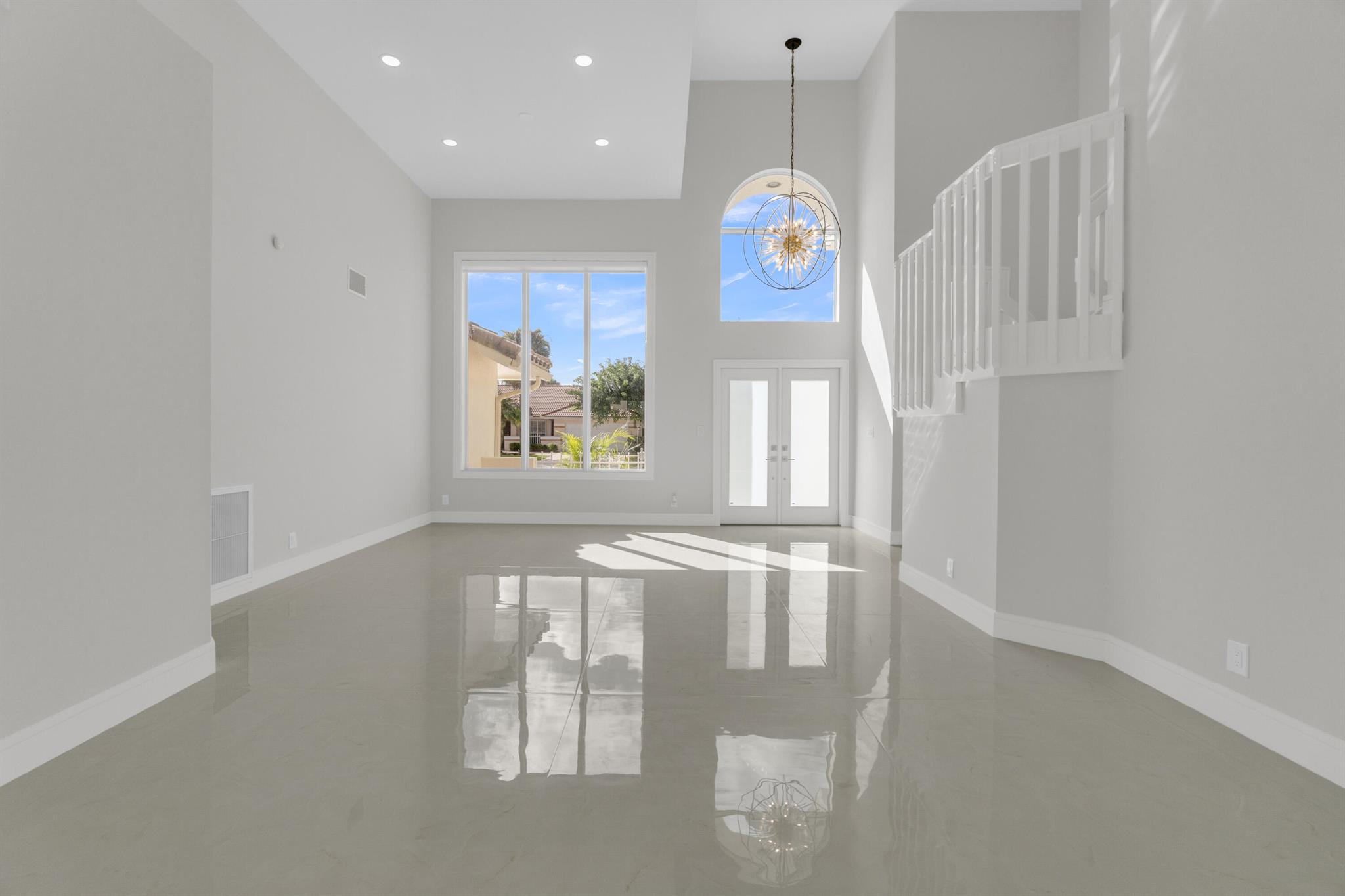 WEST BOCA LAKE - Residential