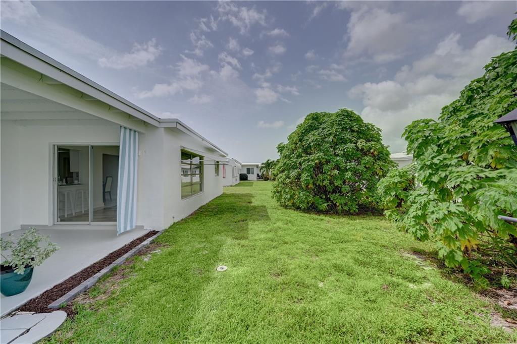 Leisureville Third Sec 65 - Residential
