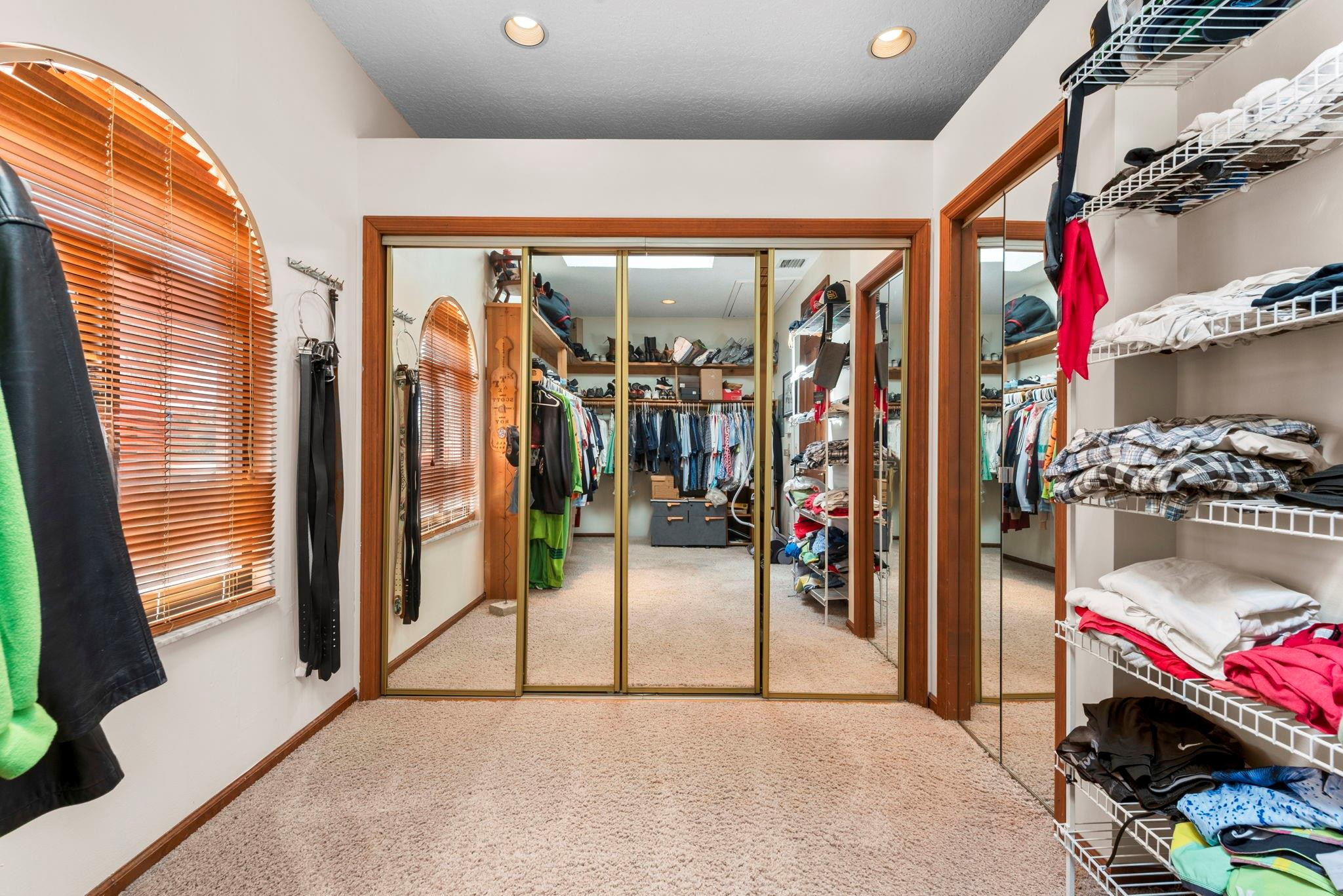 Santamaria Harbor 28-27 B - Residential