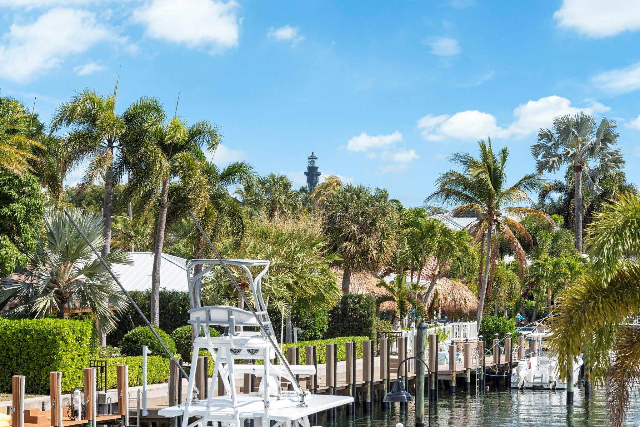 Santamaria Harbor 28-27 B - Residential