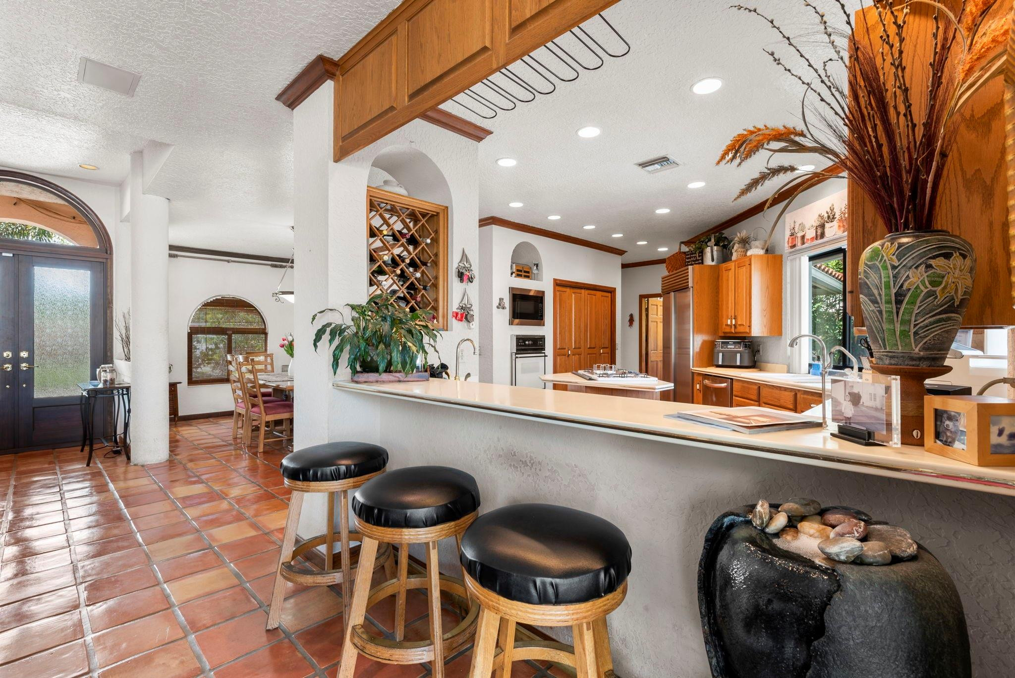 Santamaria Harbor 28-27 B - Residential