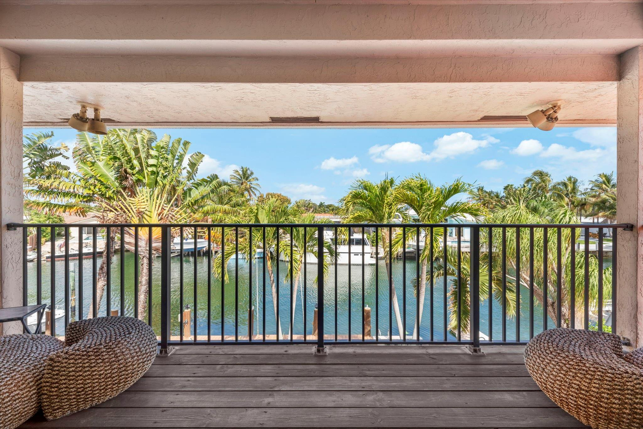 Santamaria Harbor 28-27 B - Residential