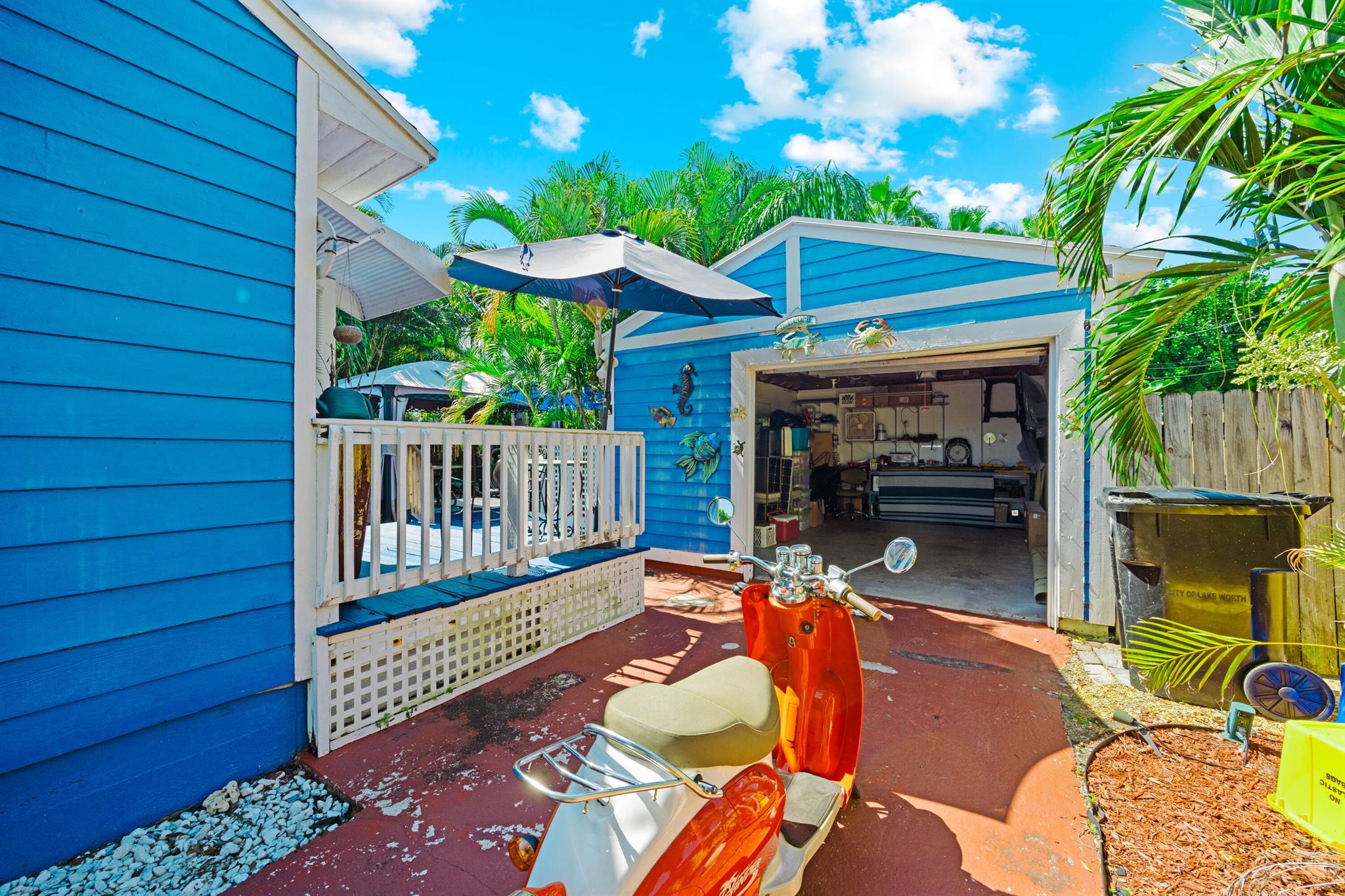 LAKE WORTH TOWN OF - Residential
