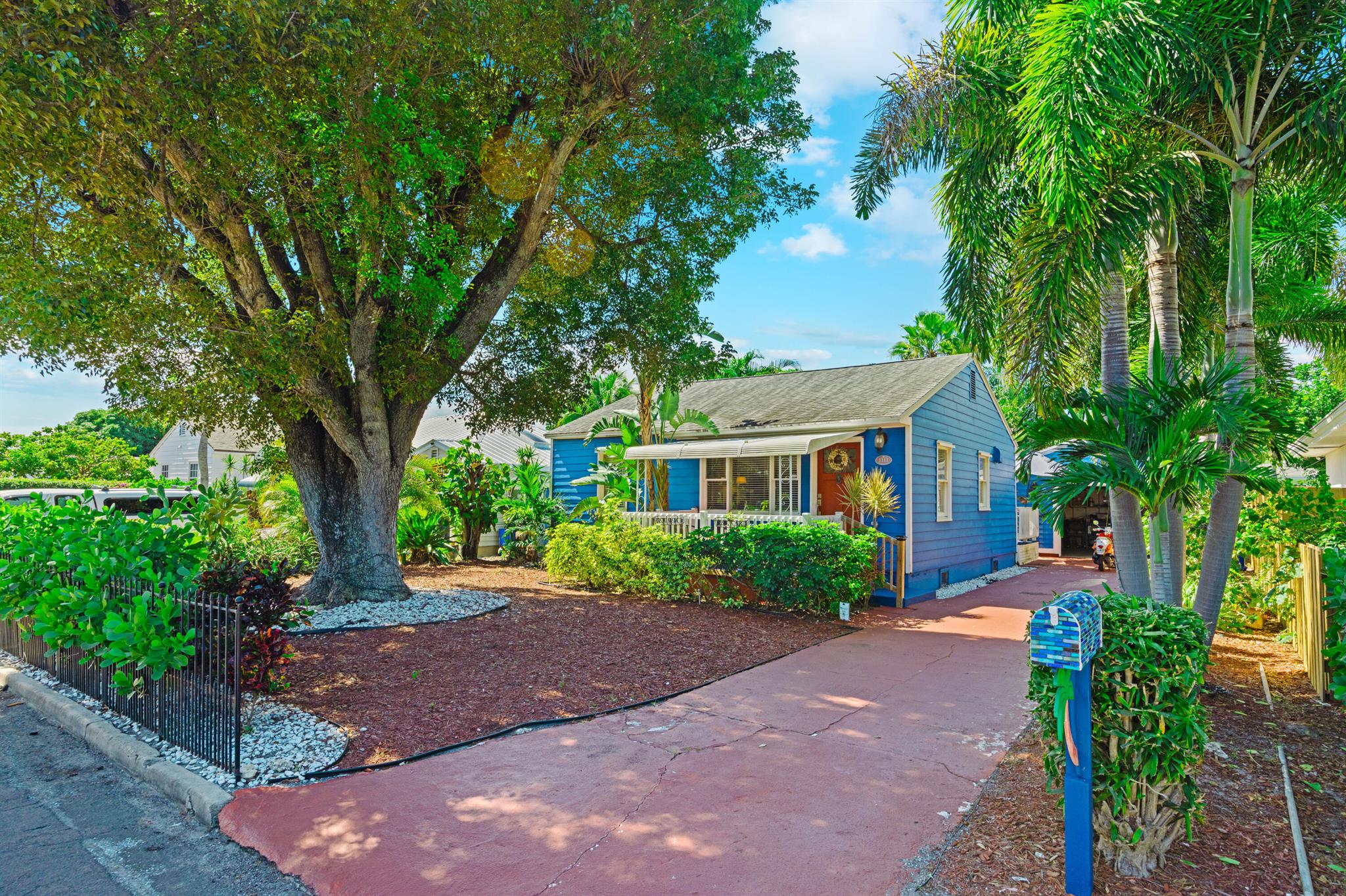 LAKE WORTH TOWN OF - Residential