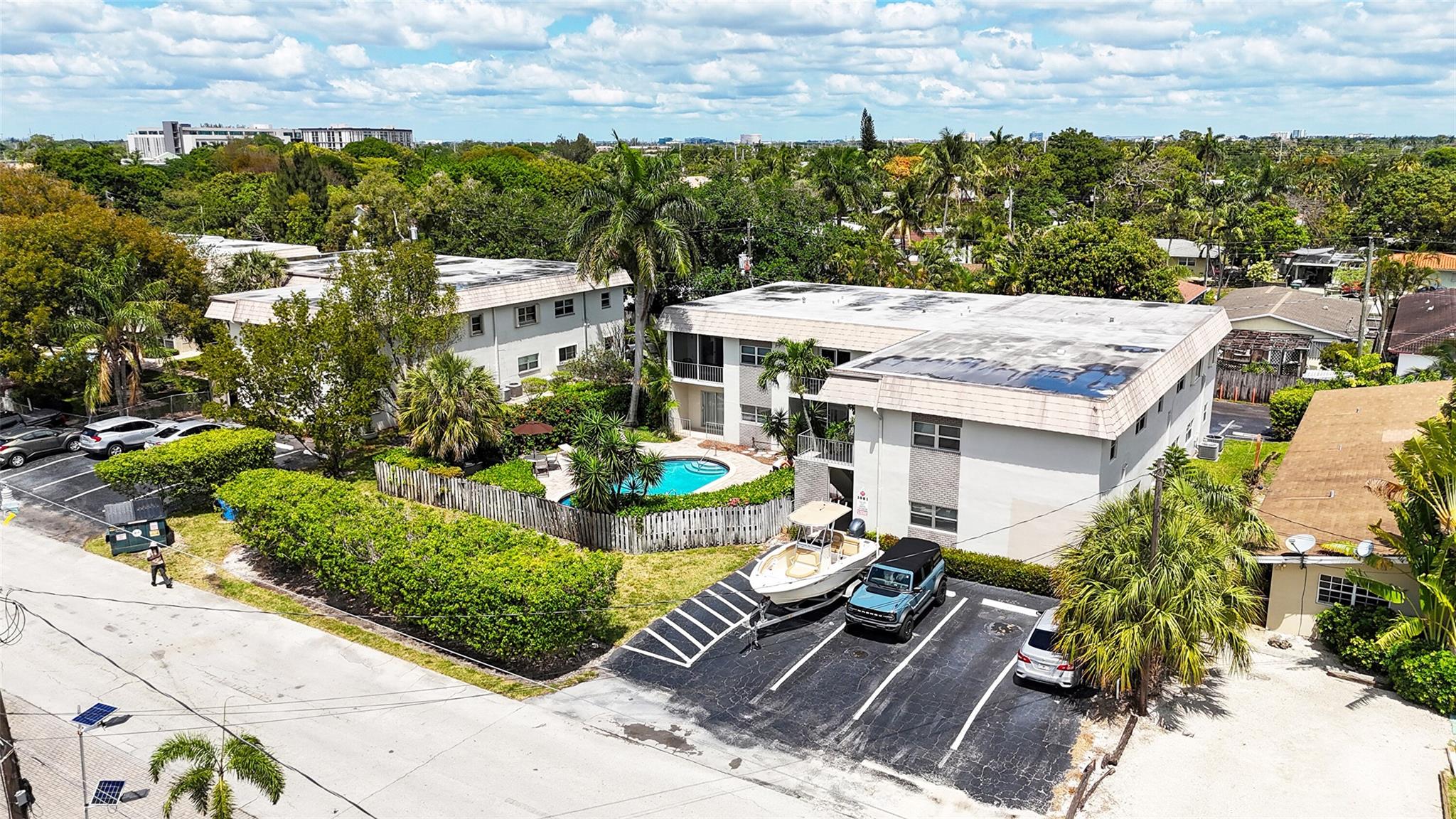 Oakland East Manor - Residential