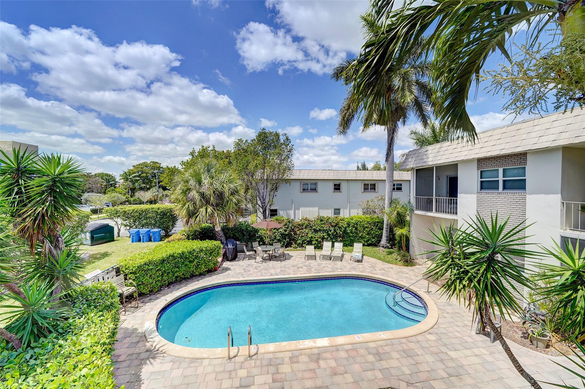 Oakland East Manor - Residential