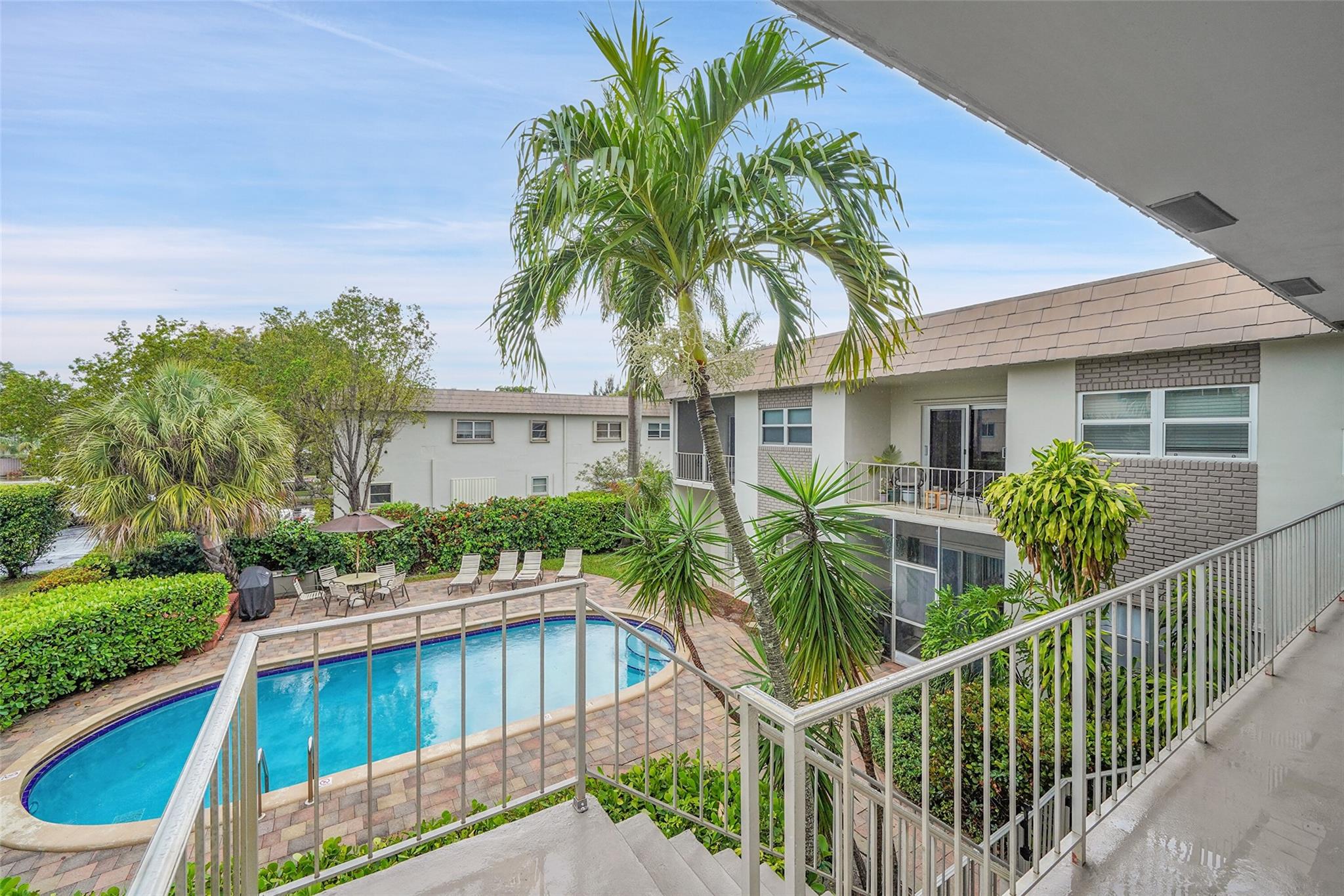 Oakland East Manor - Residential