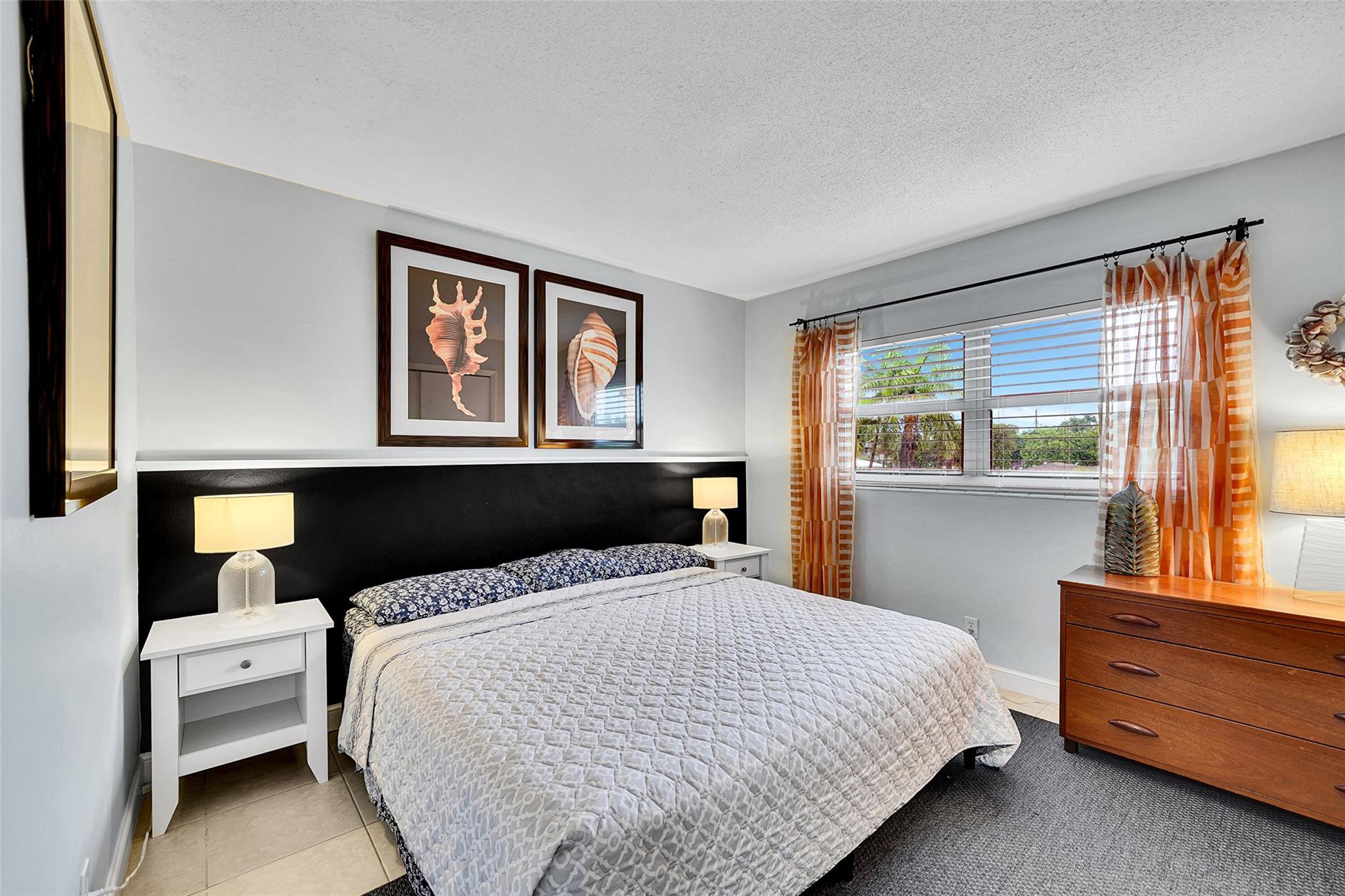 Oakland East Manor - Residential