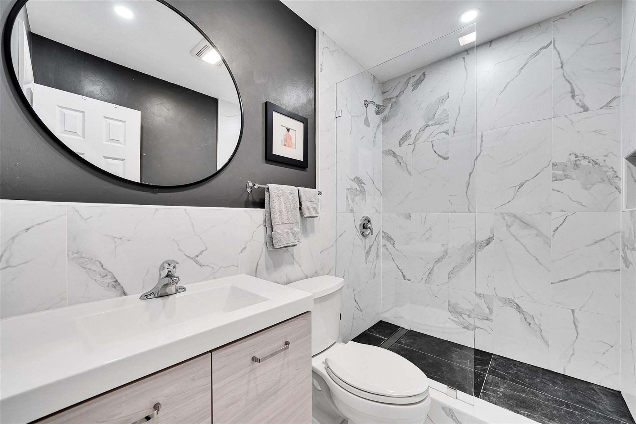 Oakland East Manor - Residential