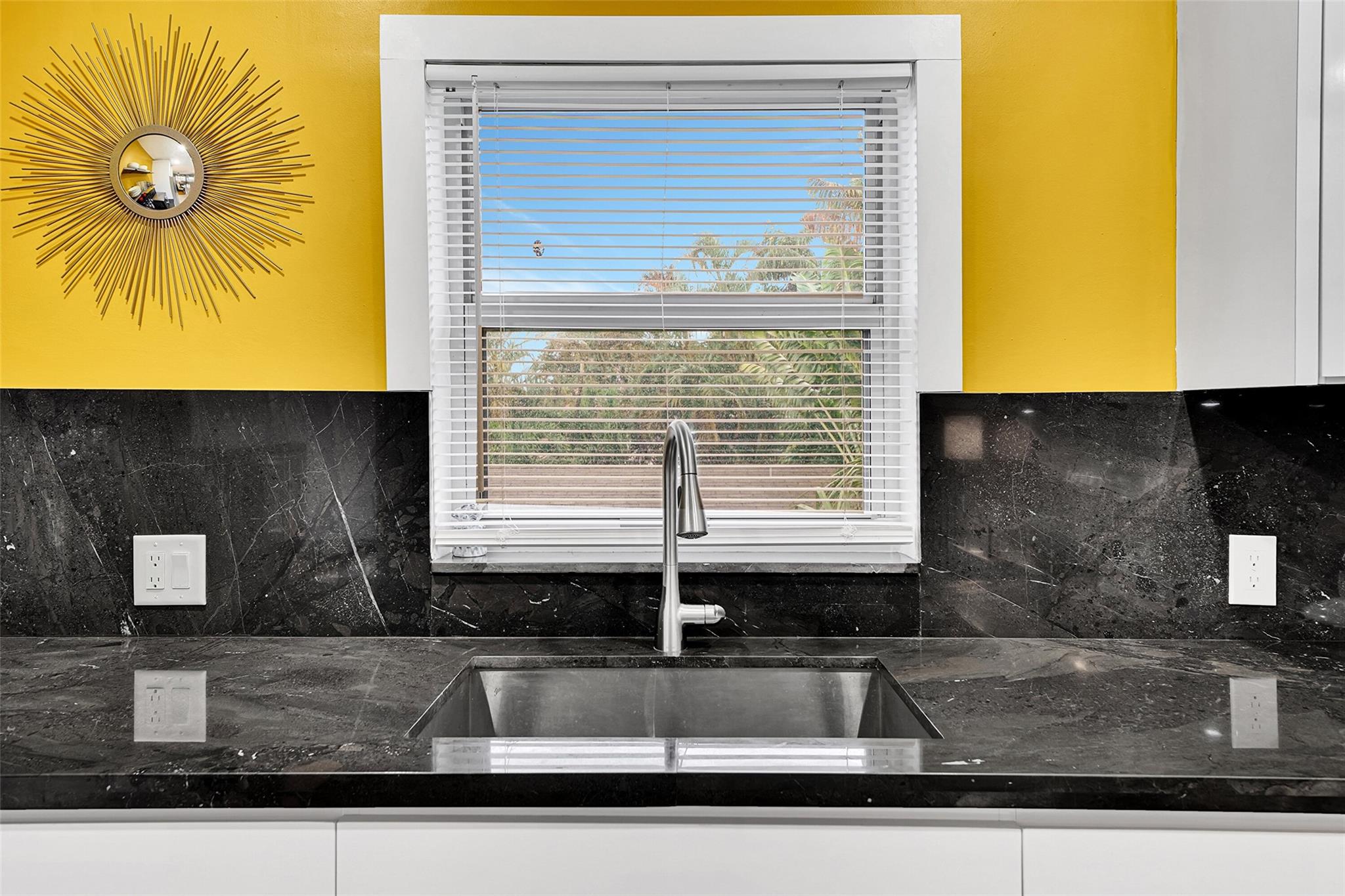 Oakland East Manor - Residential