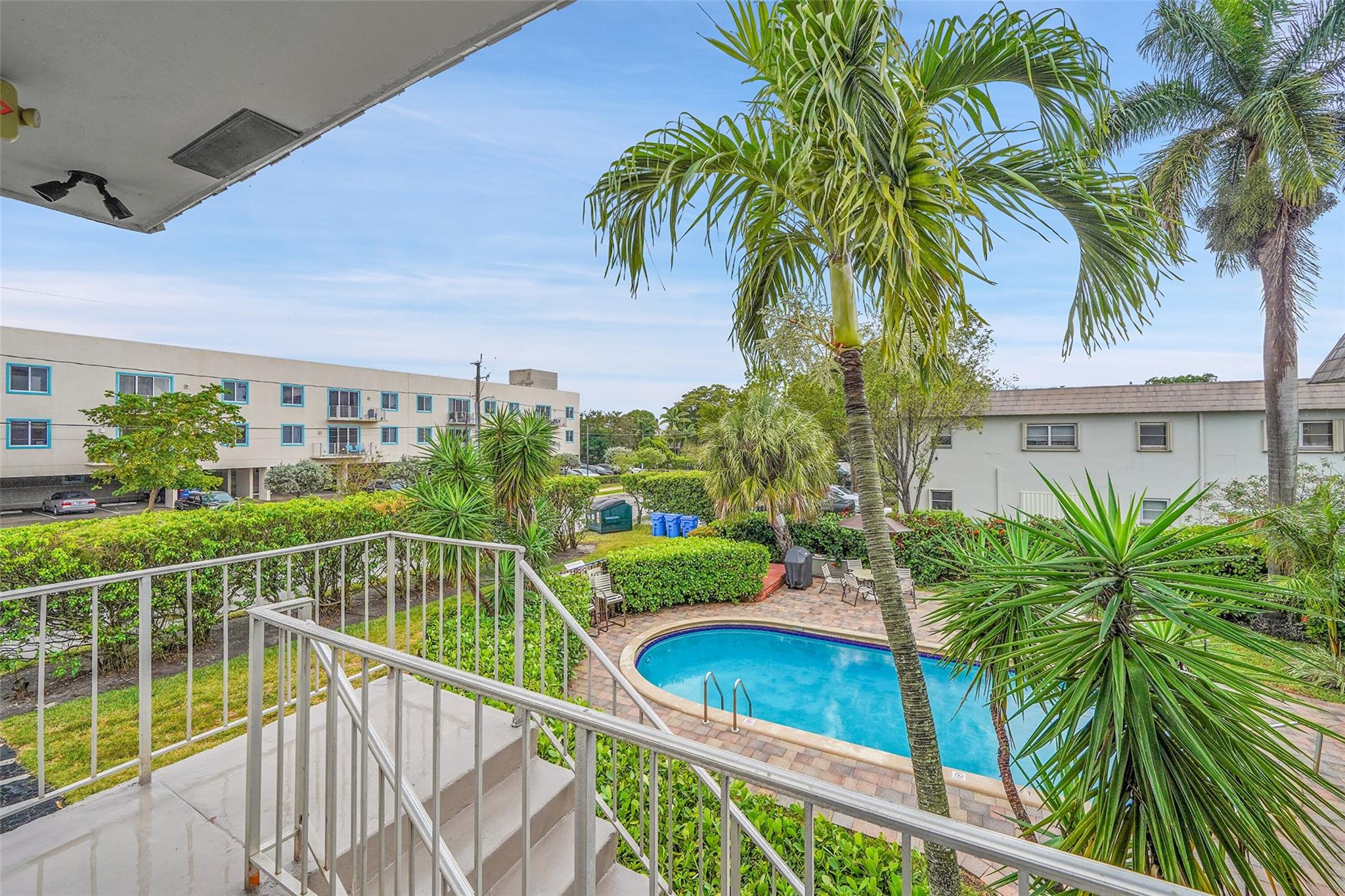 Oakland East Manor - Residential