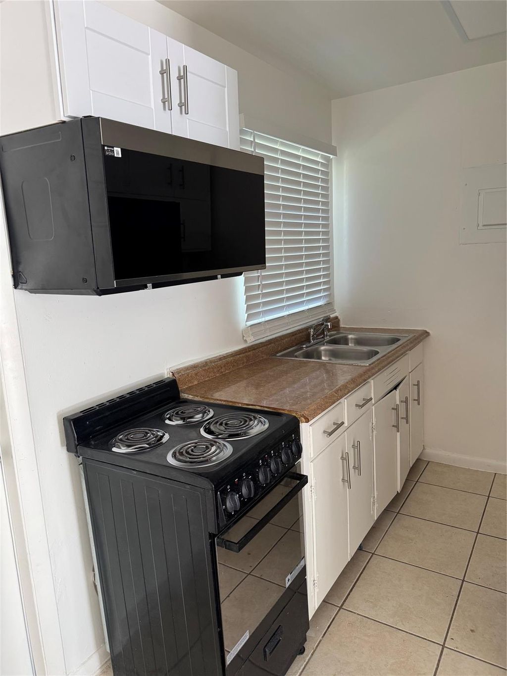 Photo of 832 D Street #rear, Lake Worth Beach, FL 33460 (MLS # F10468296)