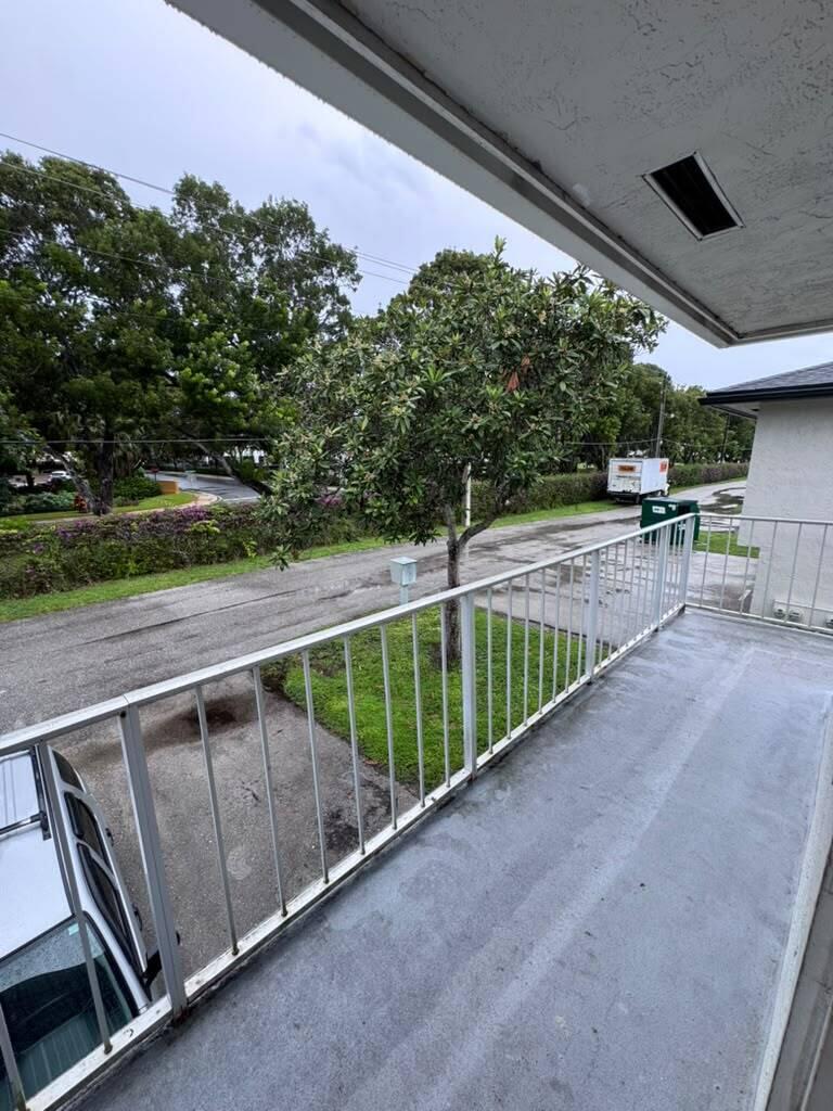 808 W Tiffany Drive 4