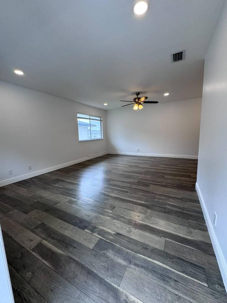 808 W Tiffany Drive 4
