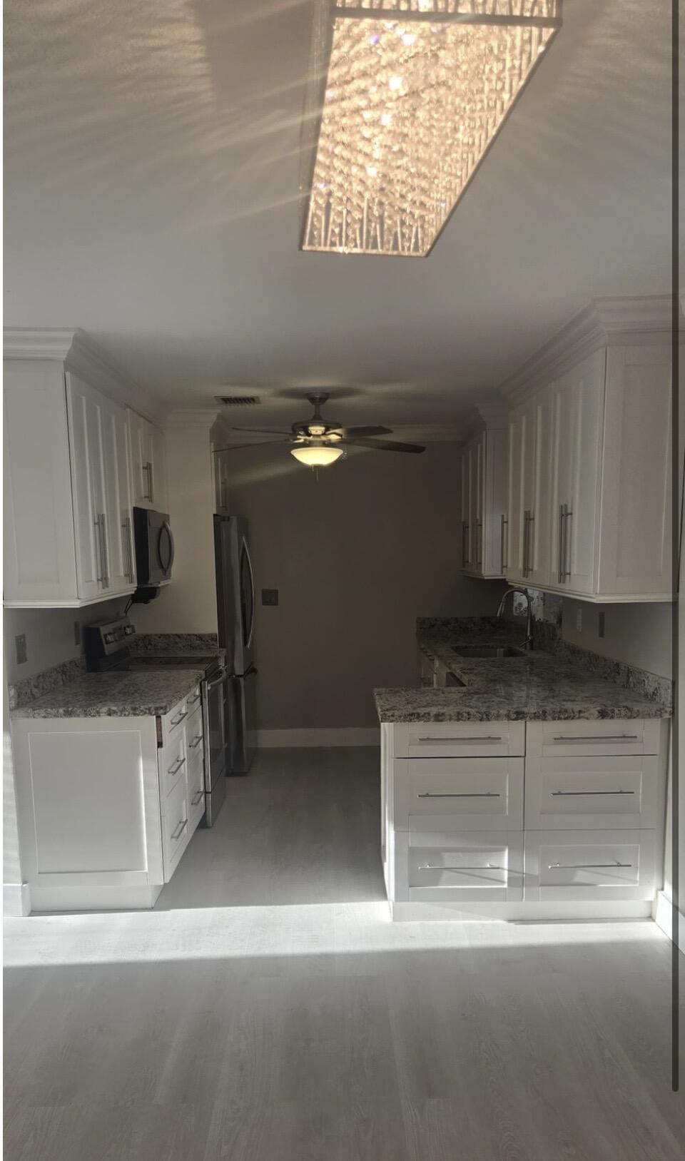 1520 N 25th Avenue 1