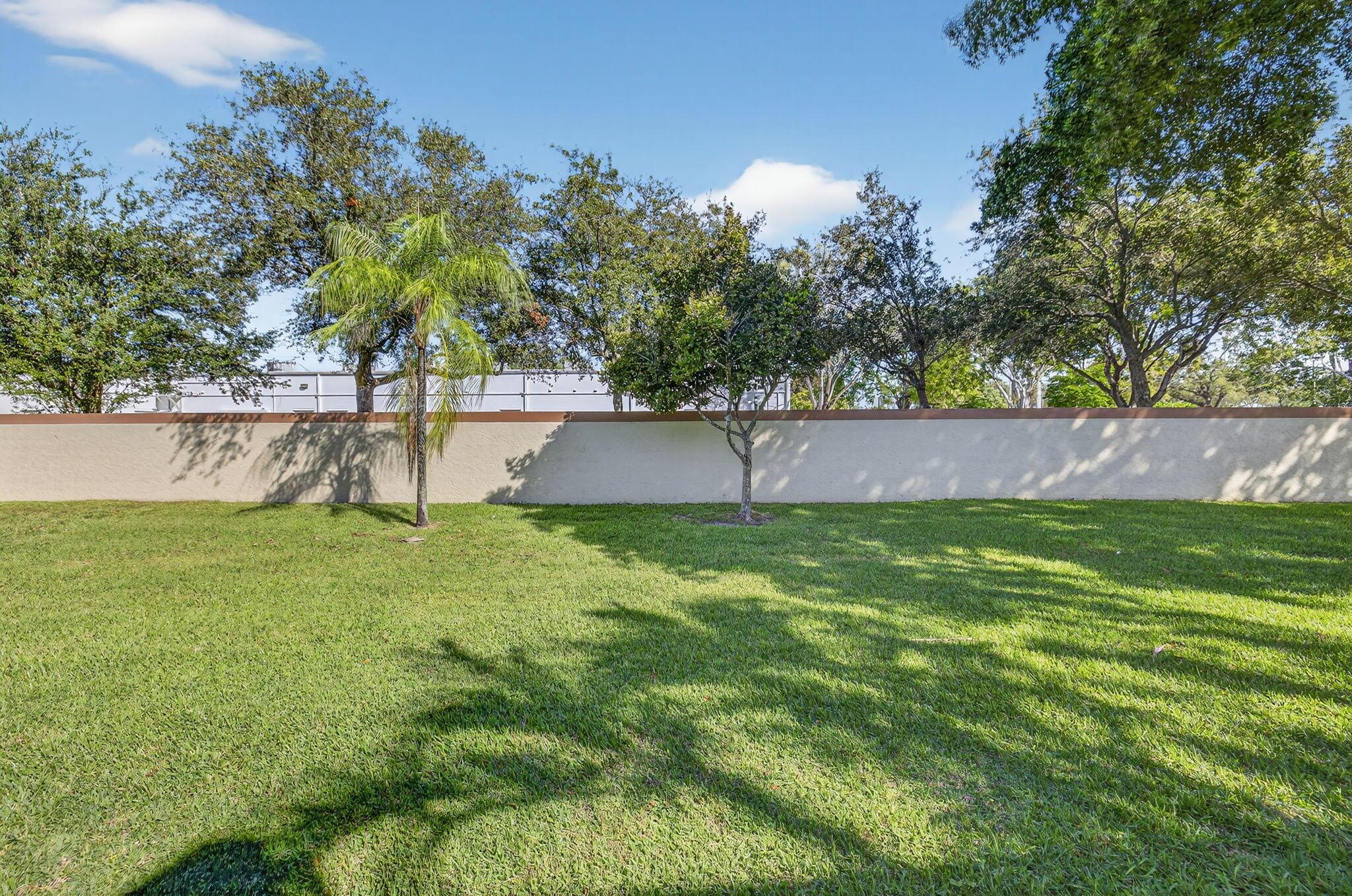 WOODLAKE SHORES - Residential