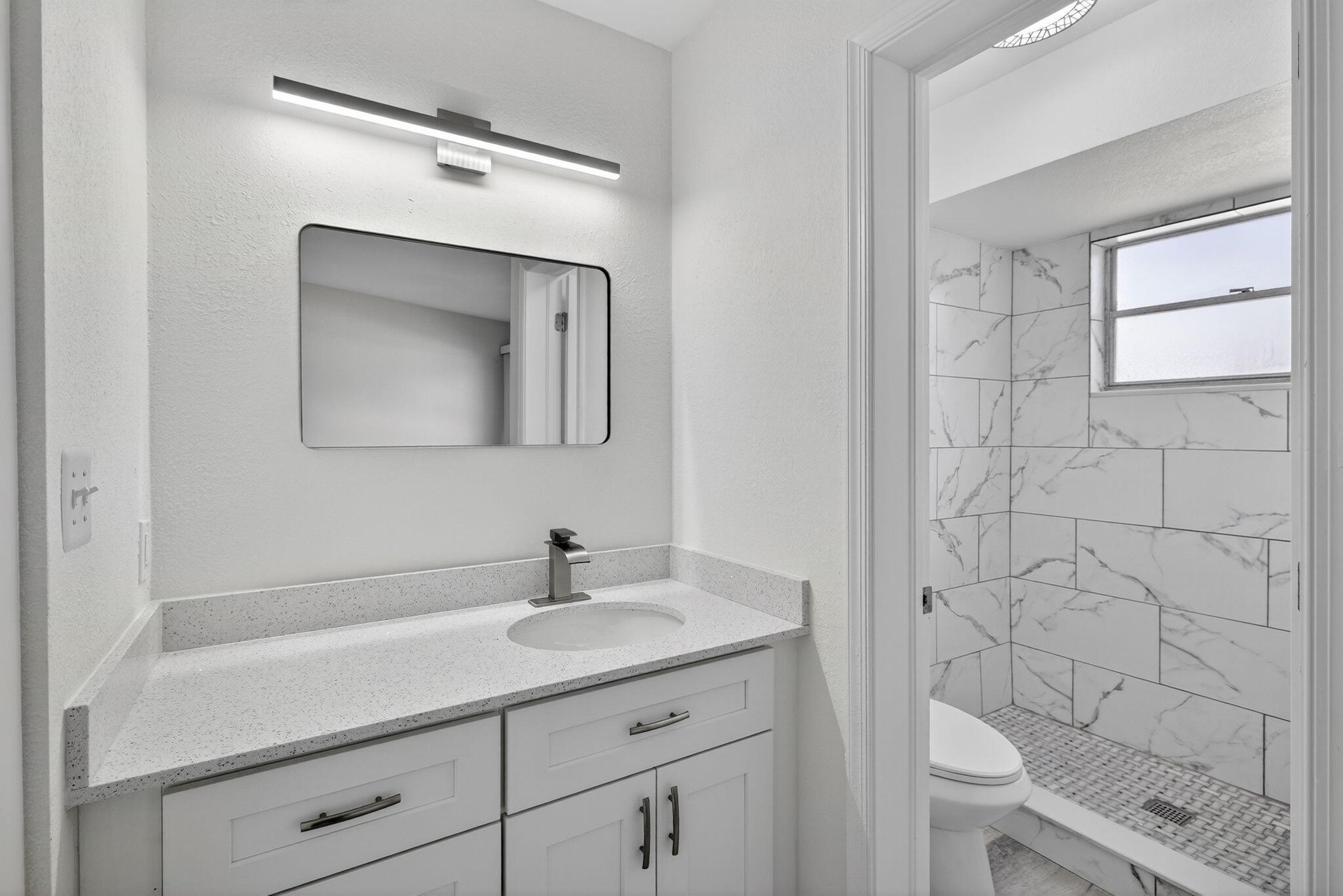 WOODLAKE SHORES - Residential