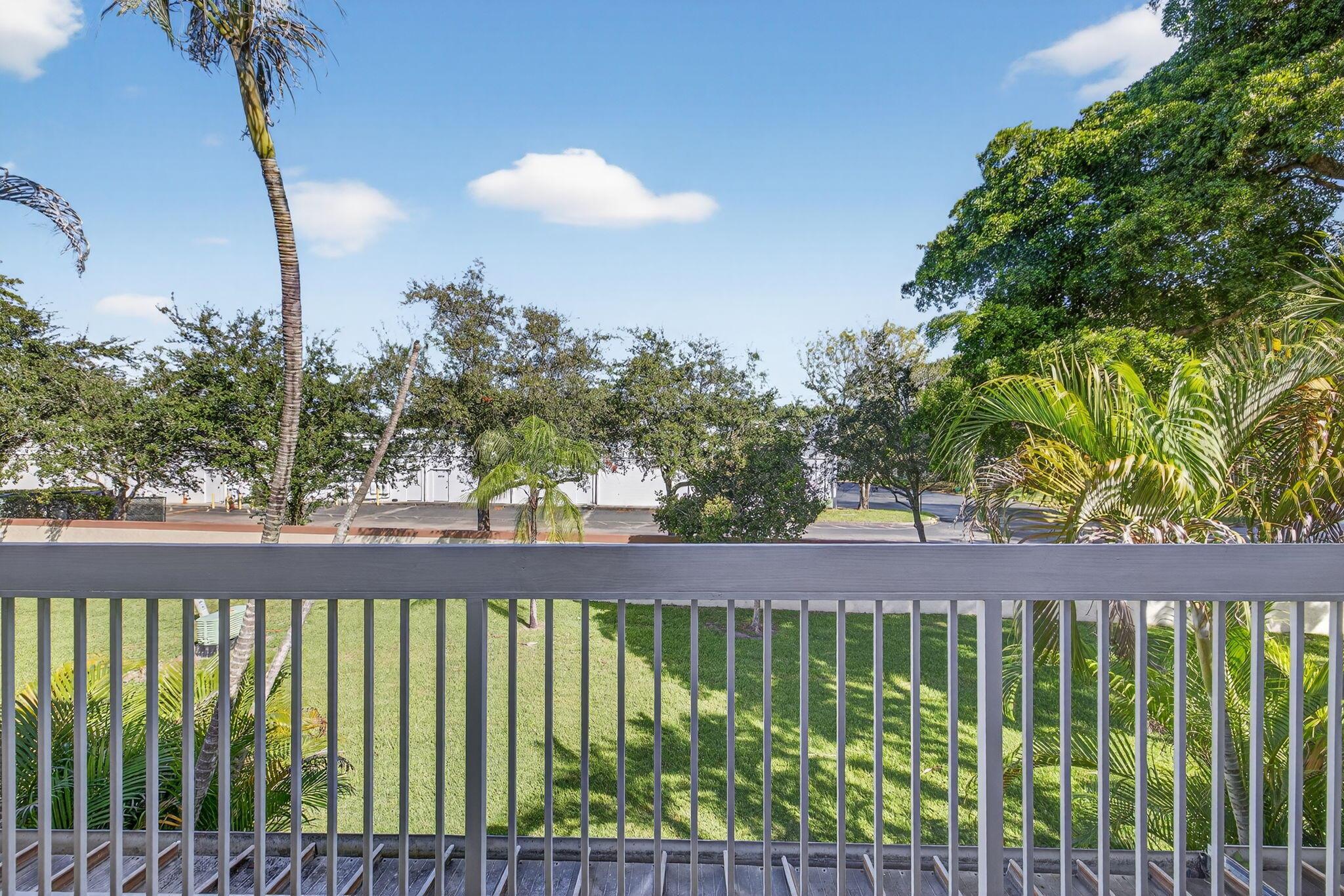 WOODLAKE SHORES - Residential