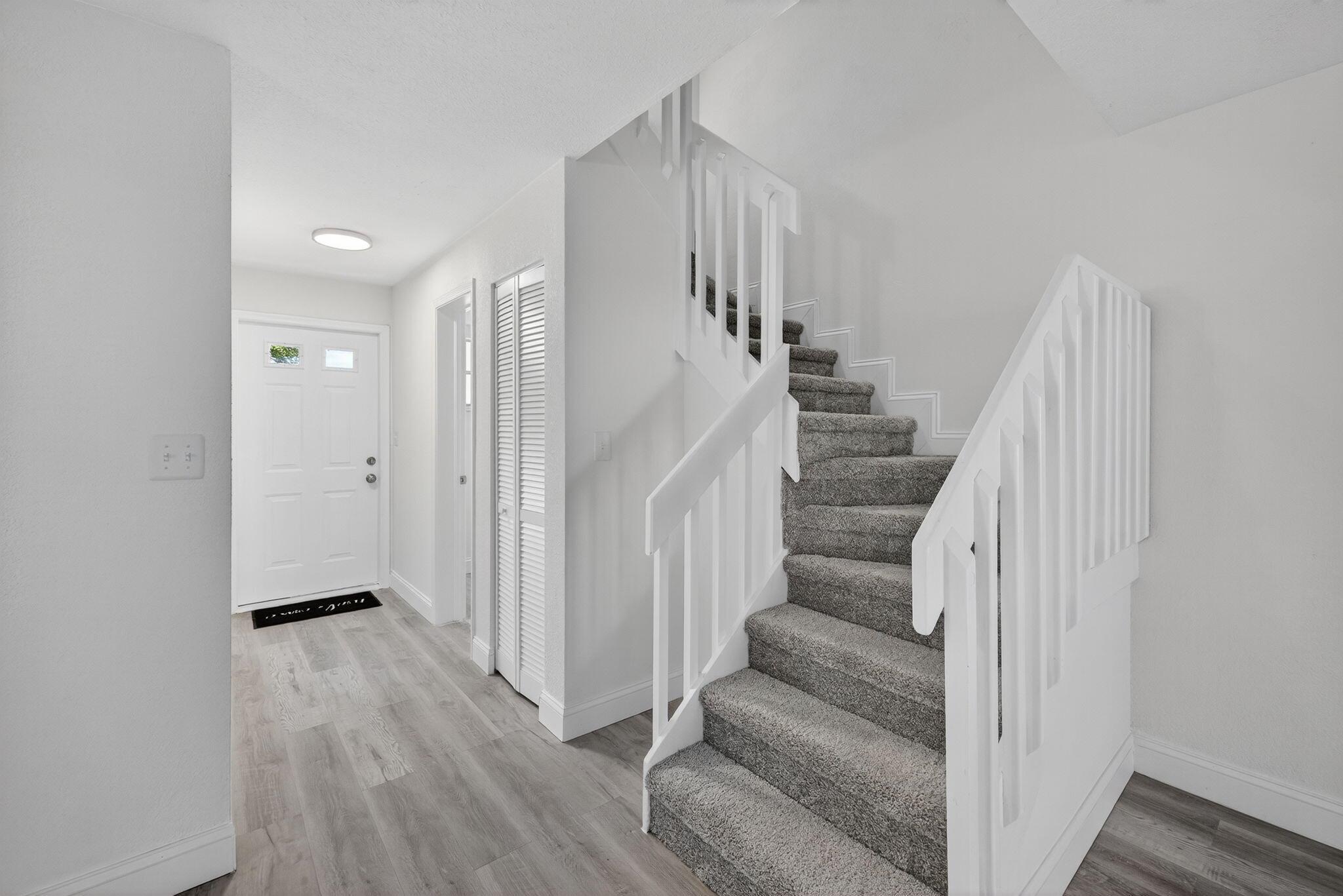 WOODLAKE SHORES - Residential