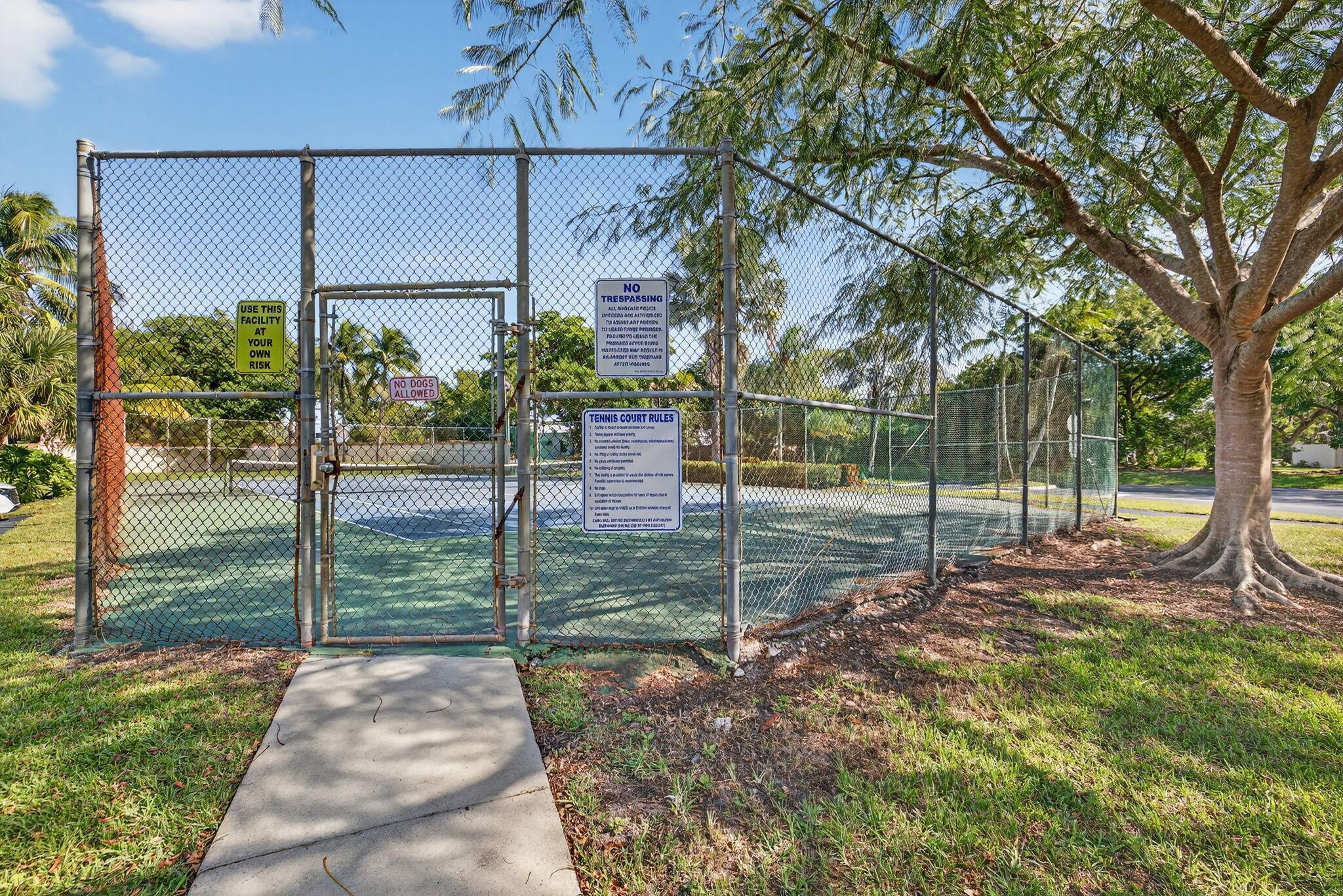 WOODLAKE SHORES - Residential