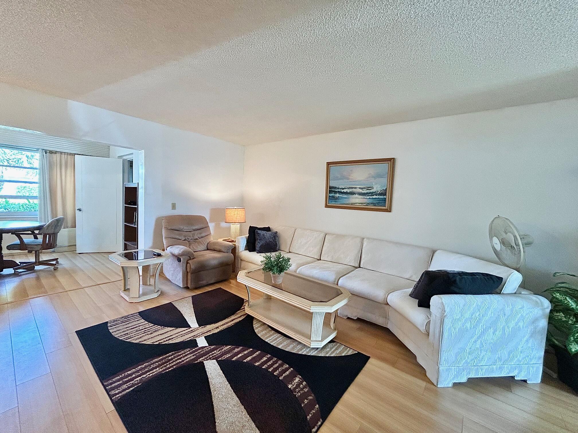 CRESTHAVEN CONDO TOWNHOME - Residential