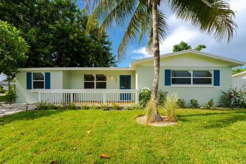 Single Family Residence in Lantana FL 1402 Trammell Street.jpg