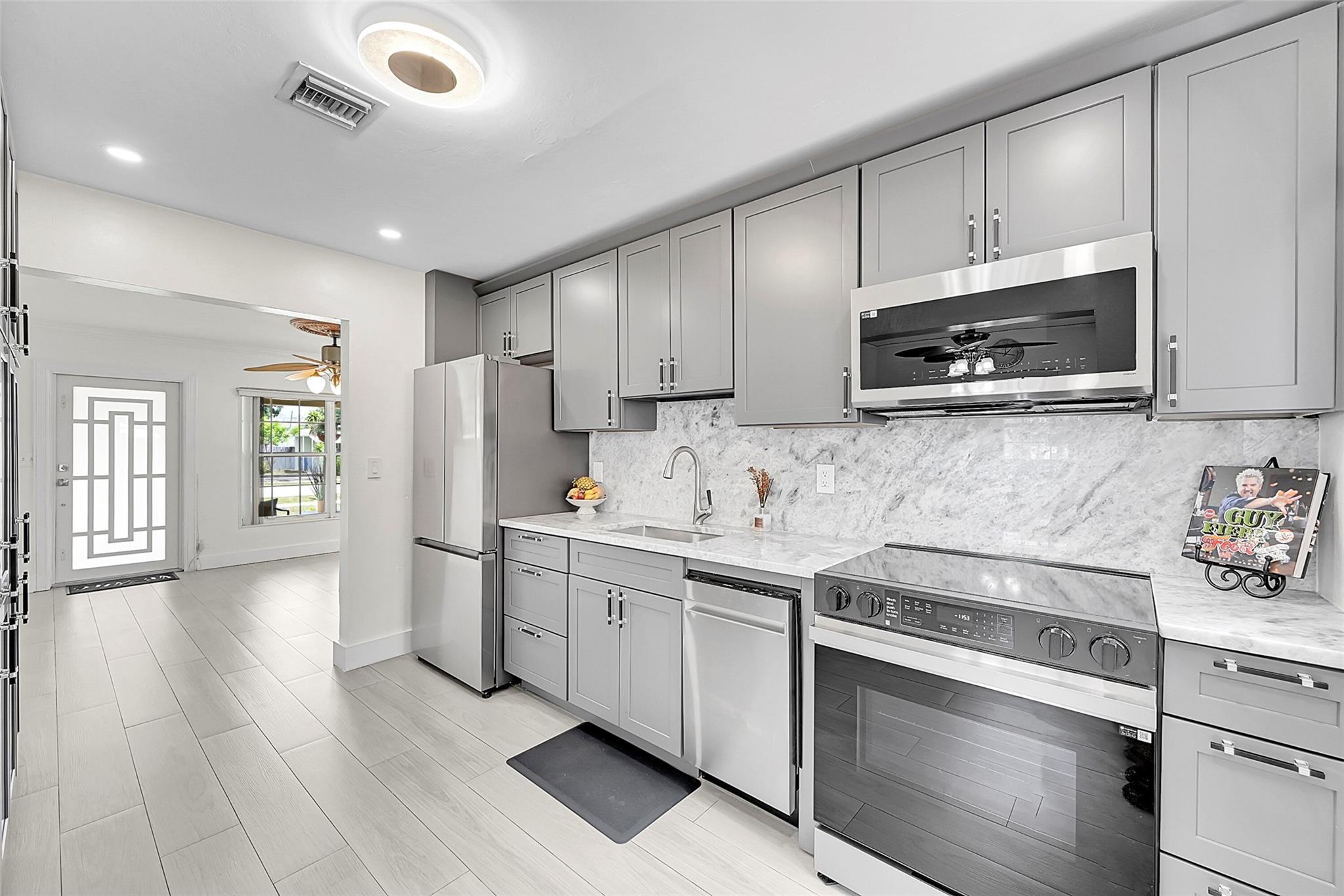 230 NW 52nd Ct