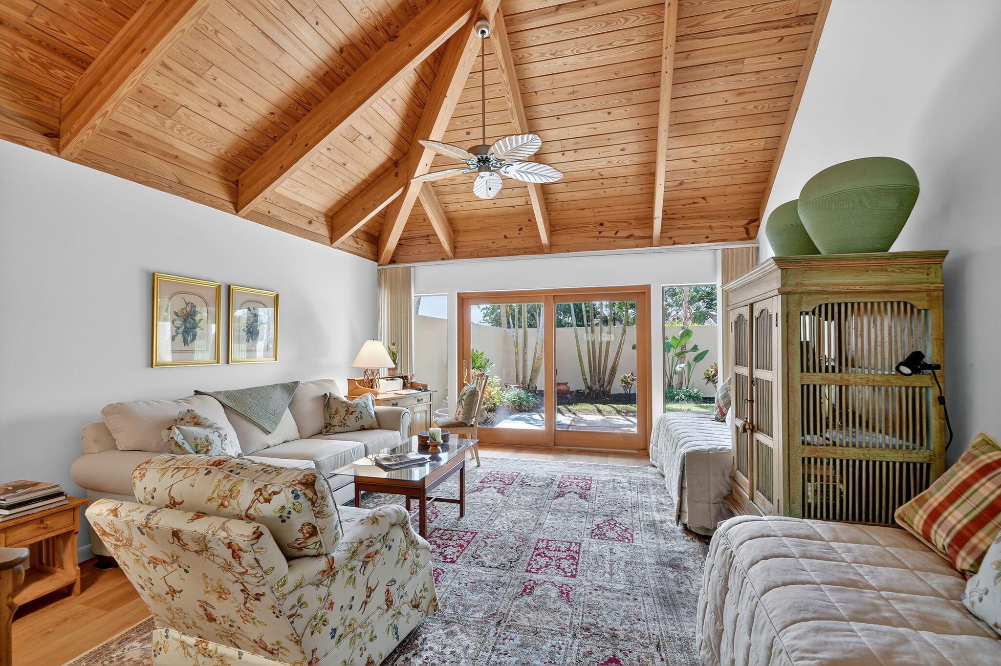 GOLF AND TENNIS VILLAGE P - Residential