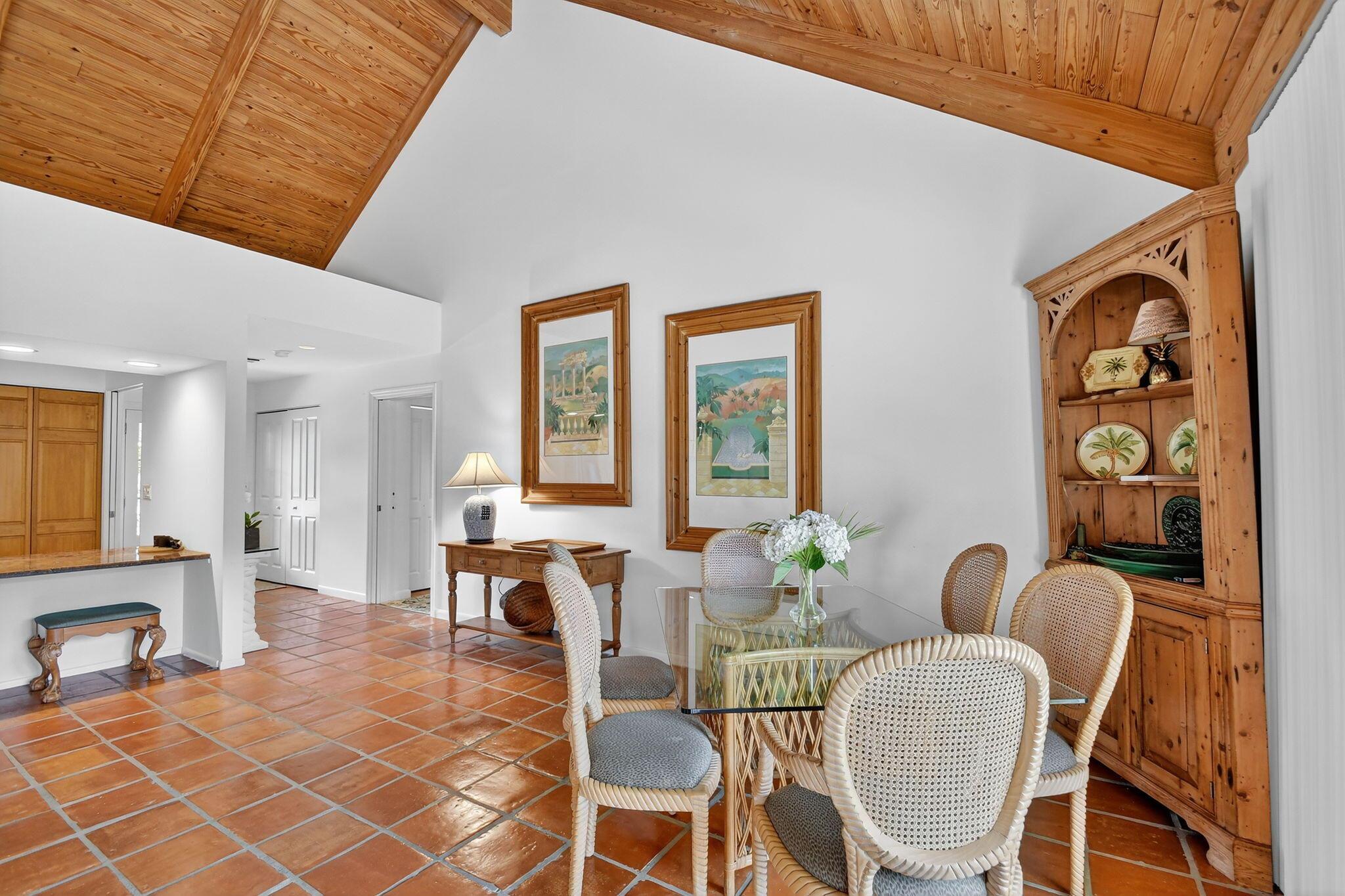 GOLF AND TENNIS VILLAGE P - Residential