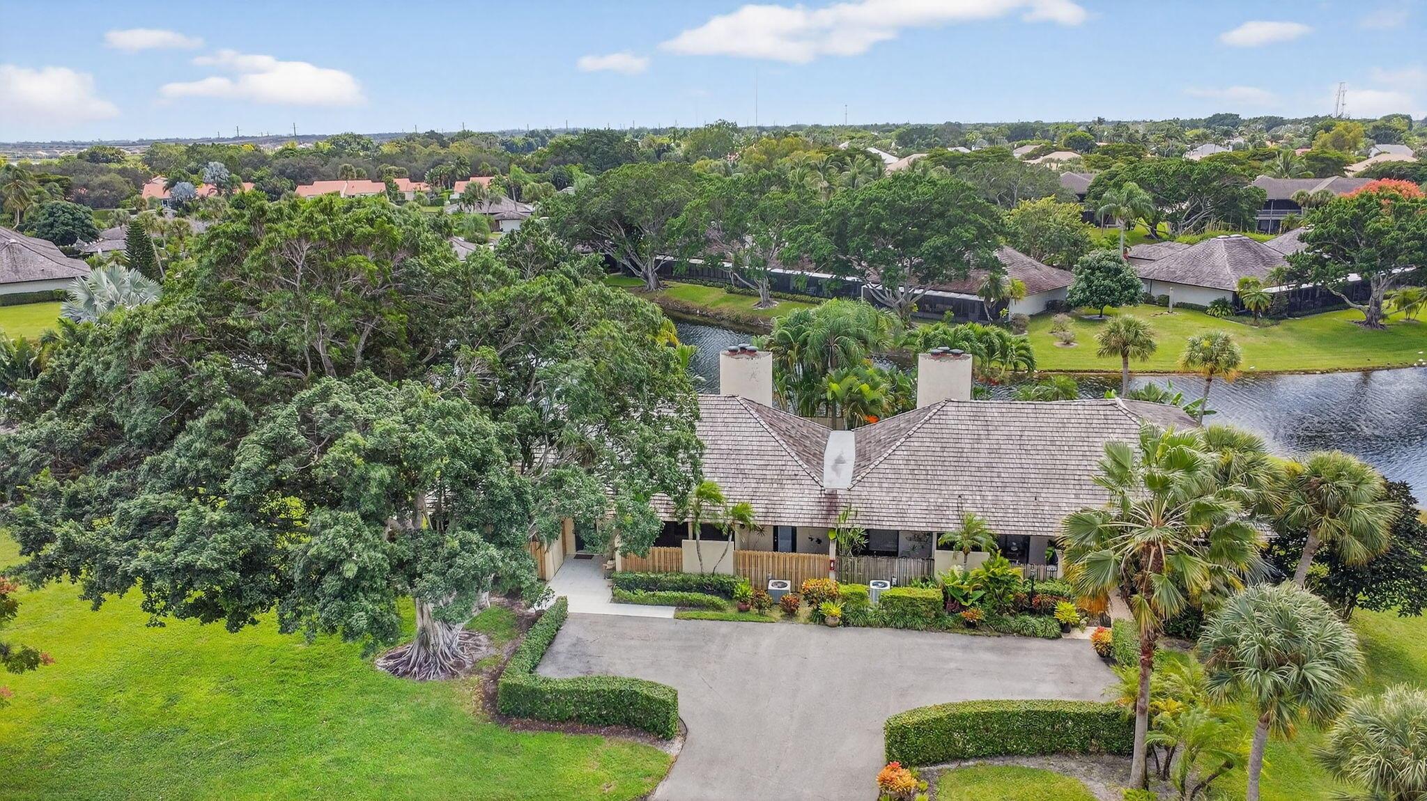 GOLF AND TENNIS VILLAGE P - Residential