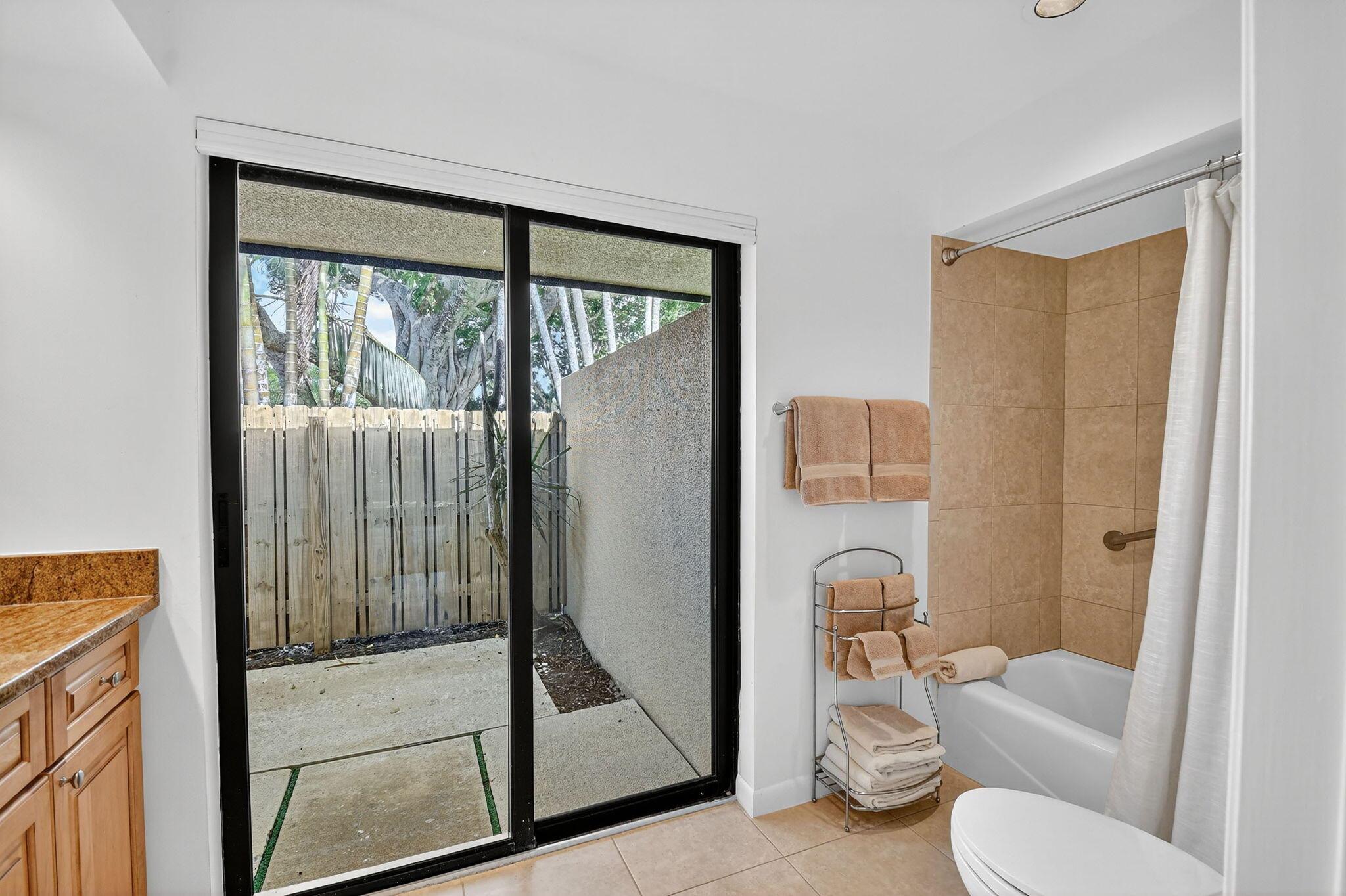 GOLF AND TENNIS VILLAGE P - Residential