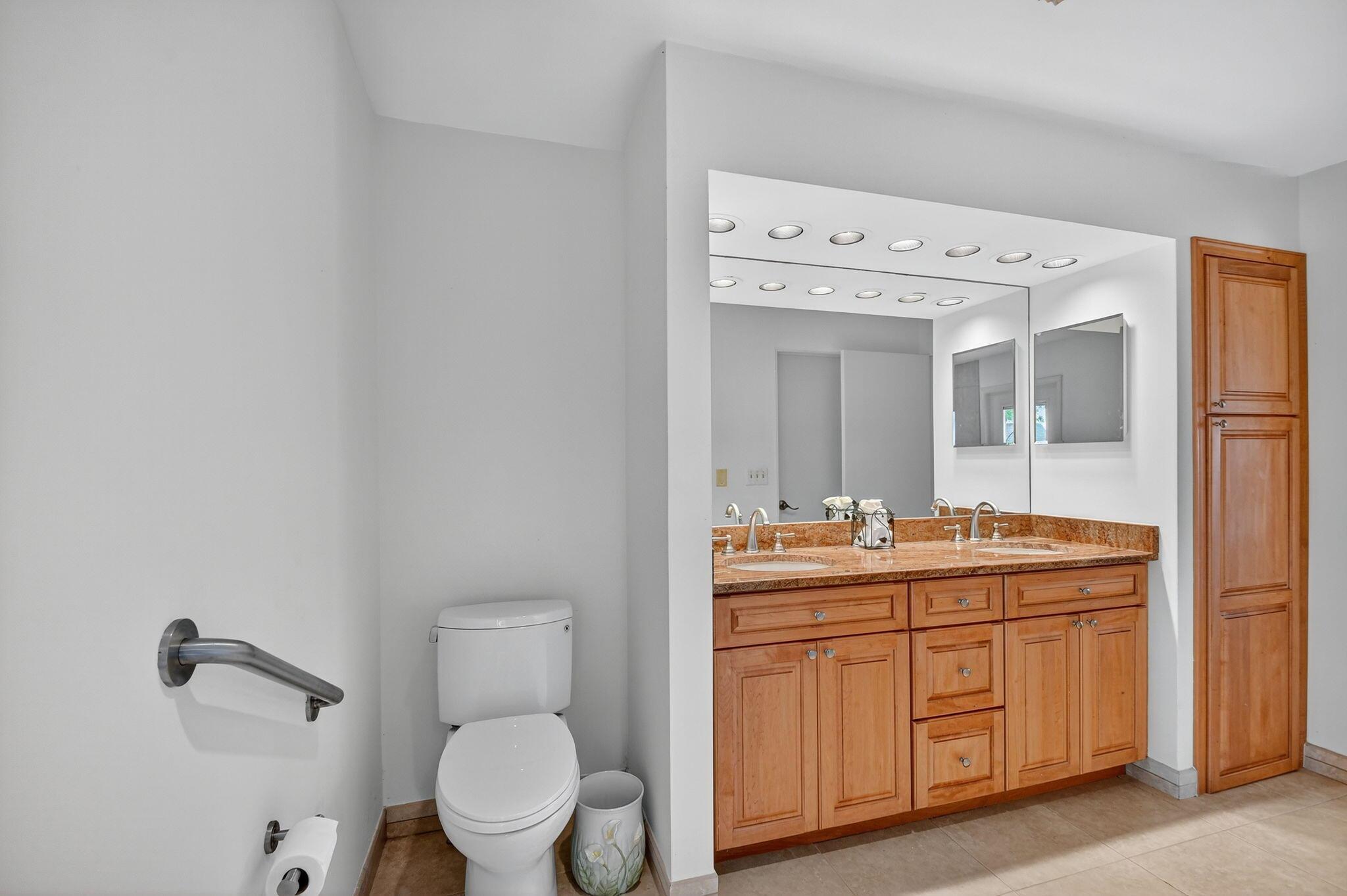 GOLF AND TENNIS VILLAGE P - Residential