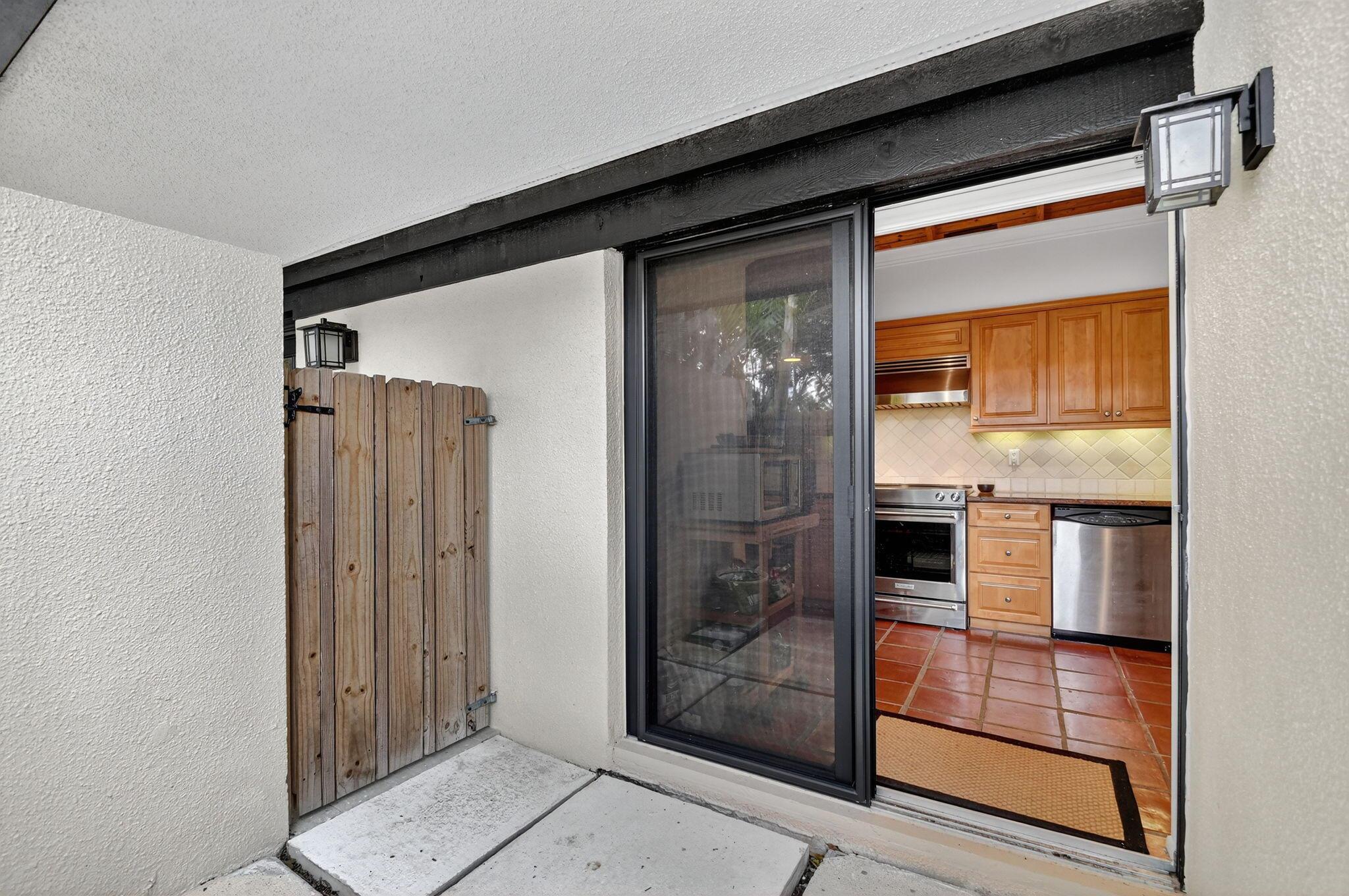 GOLF AND TENNIS VILLAGE P - Residential