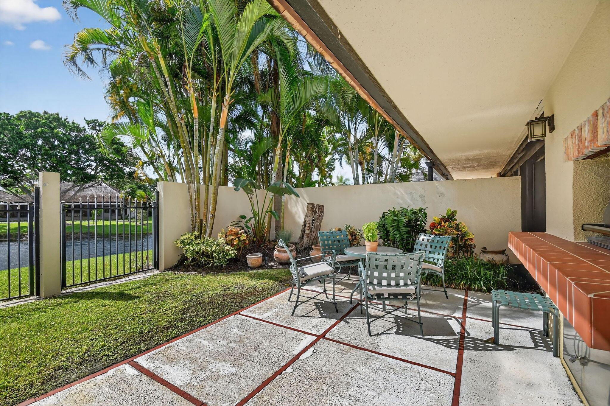 GOLF AND TENNIS VILLAGE P - Residential