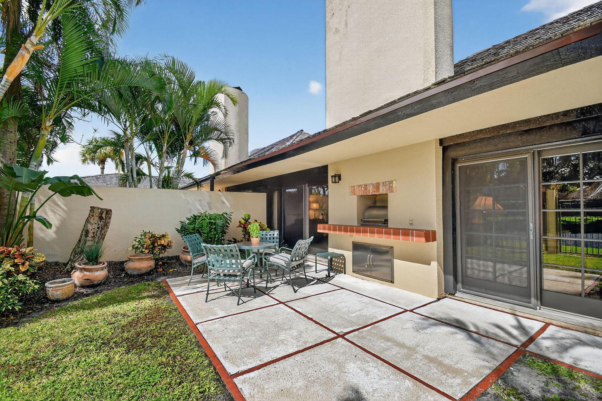 GOLF AND TENNIS VILLAGE P - Residential