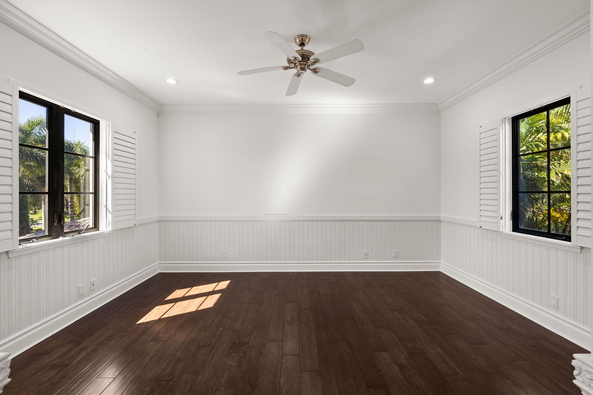 THE OAKS - Residential