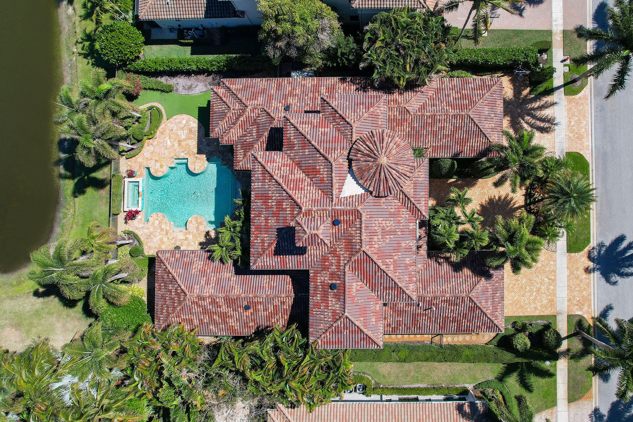 THE OAKS - Residential