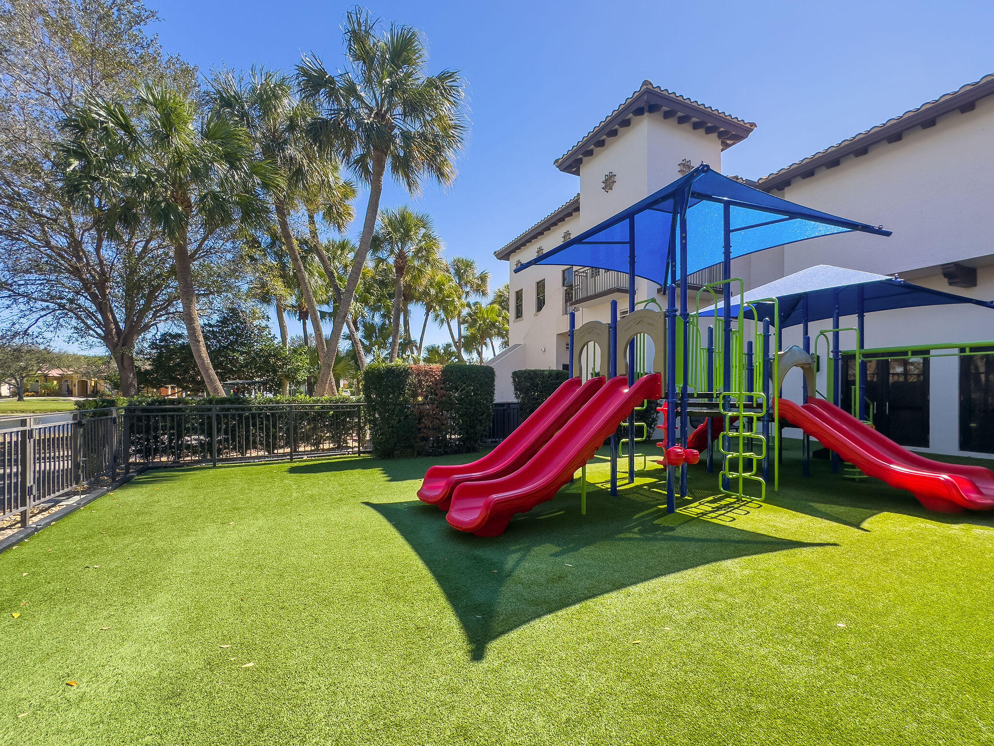 THE OAKS - Residential