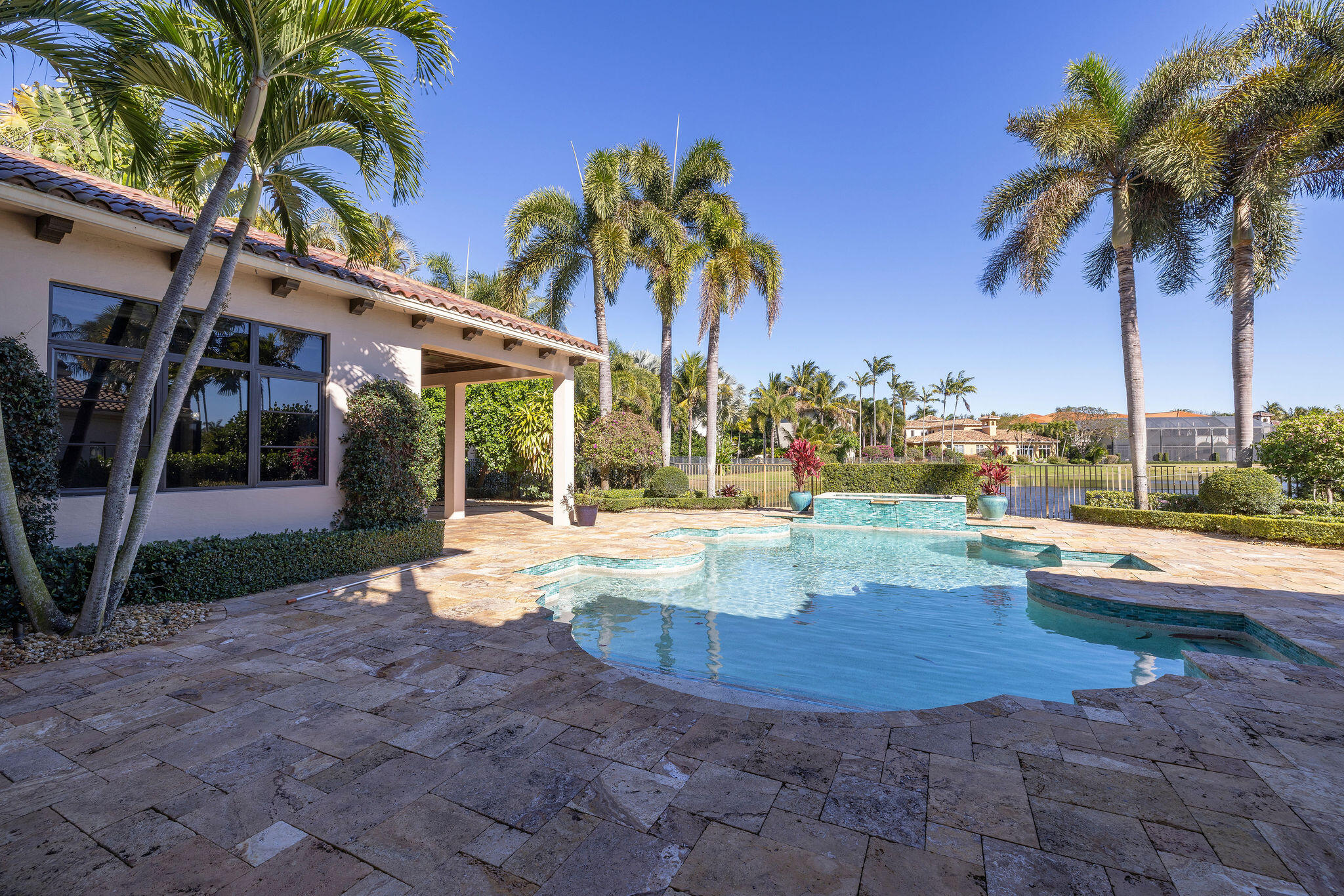 THE OAKS - Residential